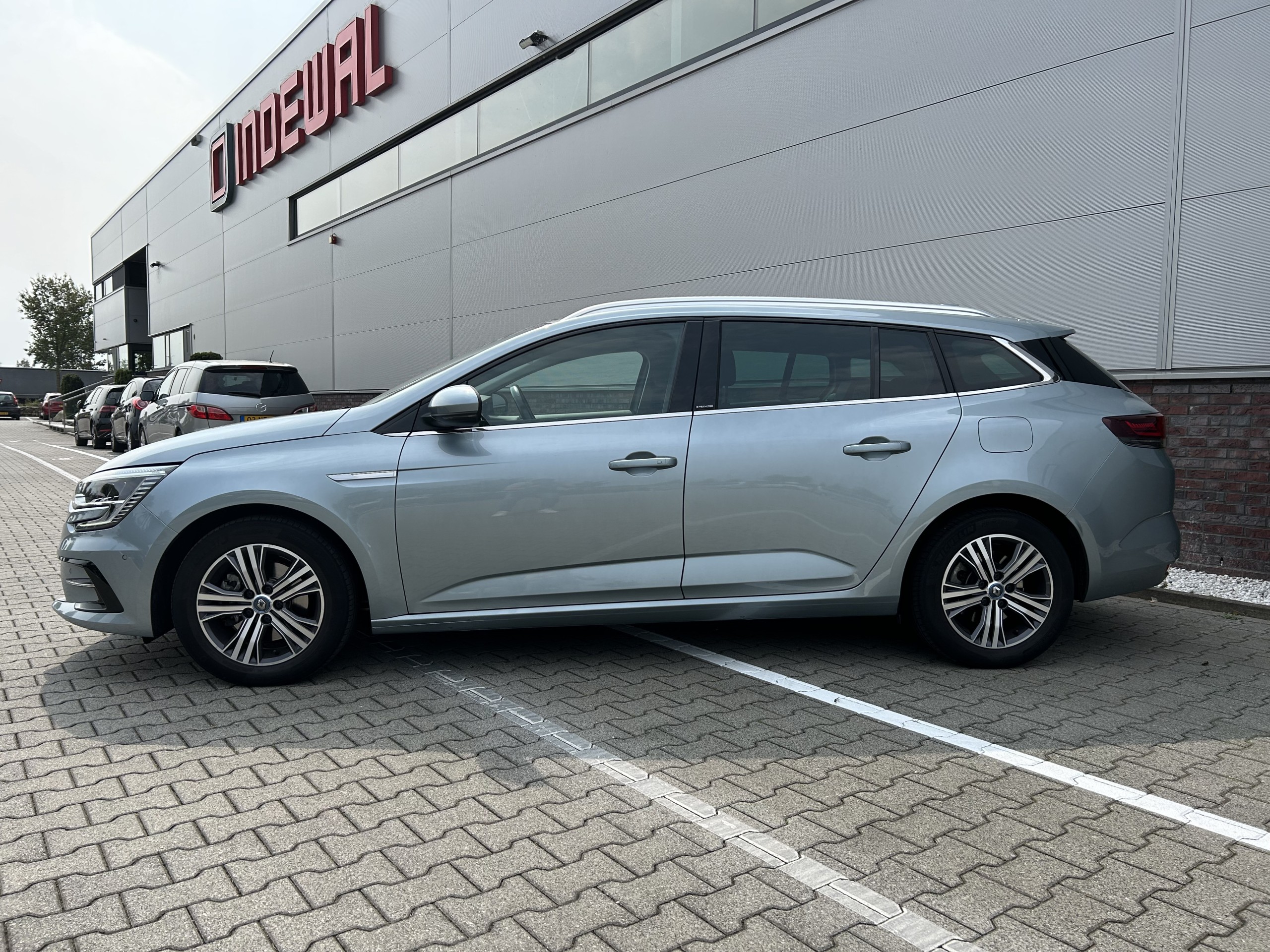 Renault Mégane Estate |  1.6 E-Tech Plug-In Hybrid 160 |  Business Zen | Automaat