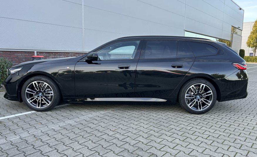 BMW 530e | Touring M-Sport | Plug in hybrid