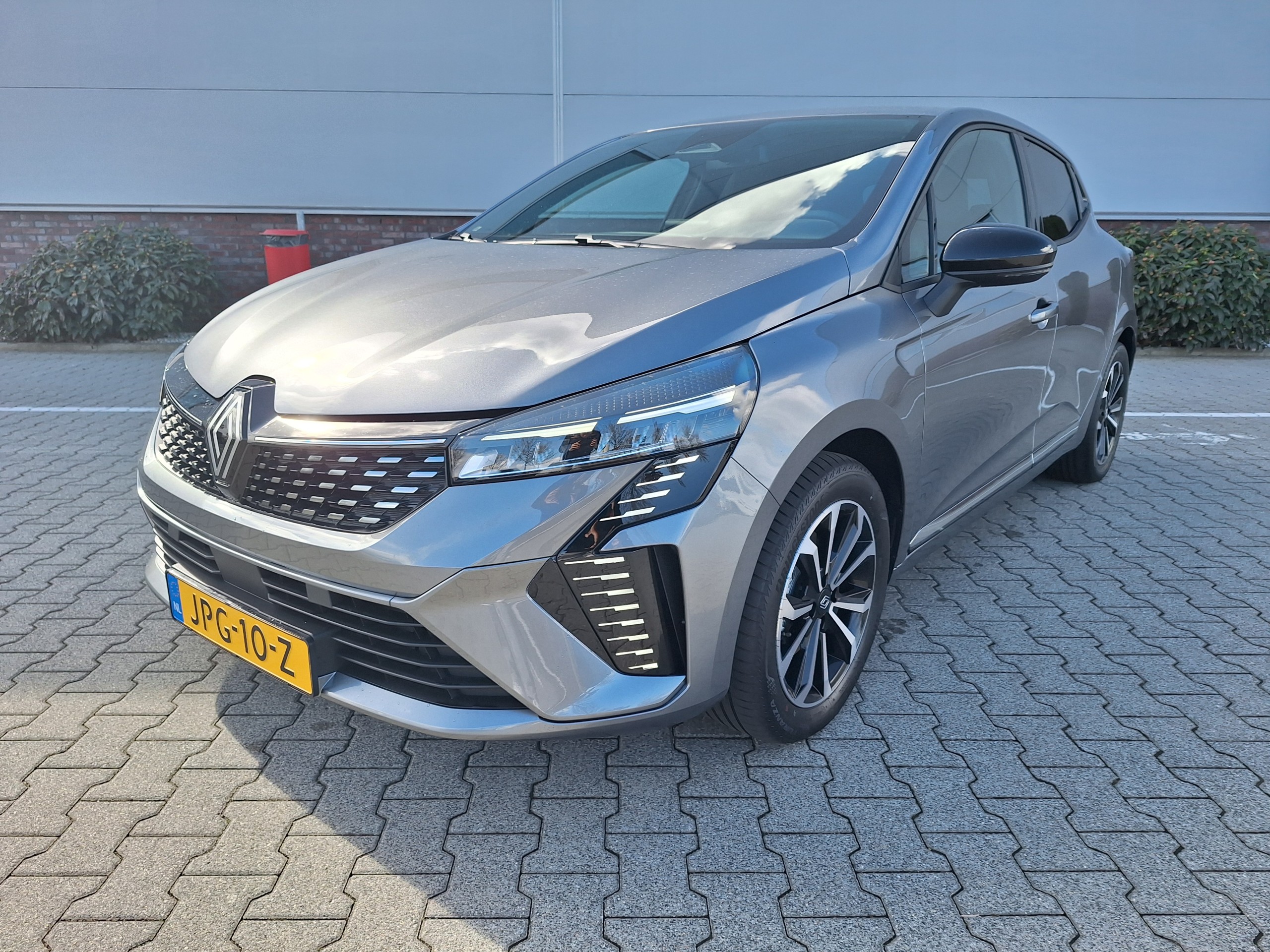 Renault Clio | 1.6 E-Tech Full Hybrid 145 techno 2025 | Automaat