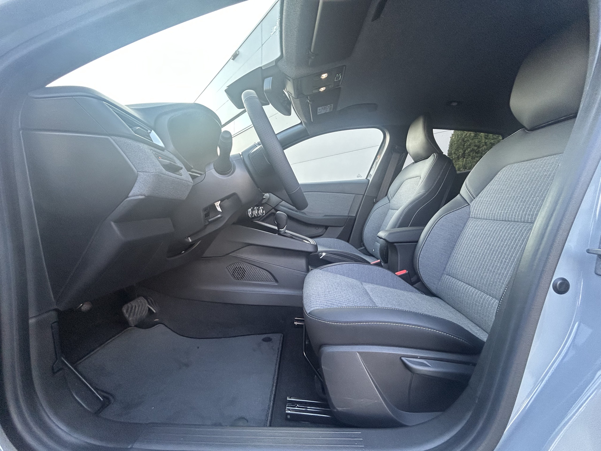 Renault Clio | 1.6 E-Tech Full Hybrid 145 techno 2025 | Automaat