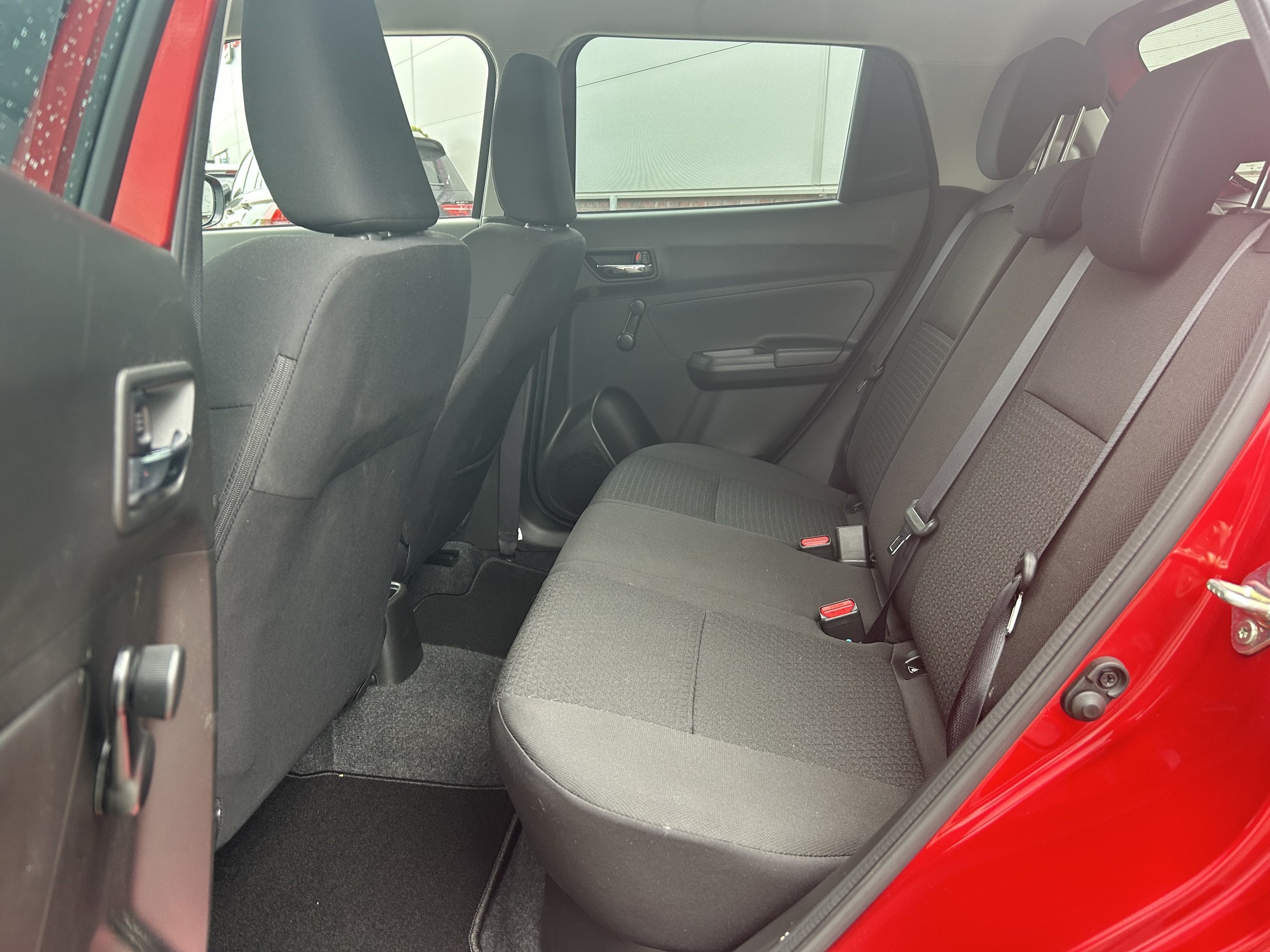 Suzuki Swift | 1.2 Select Smart Hybrid