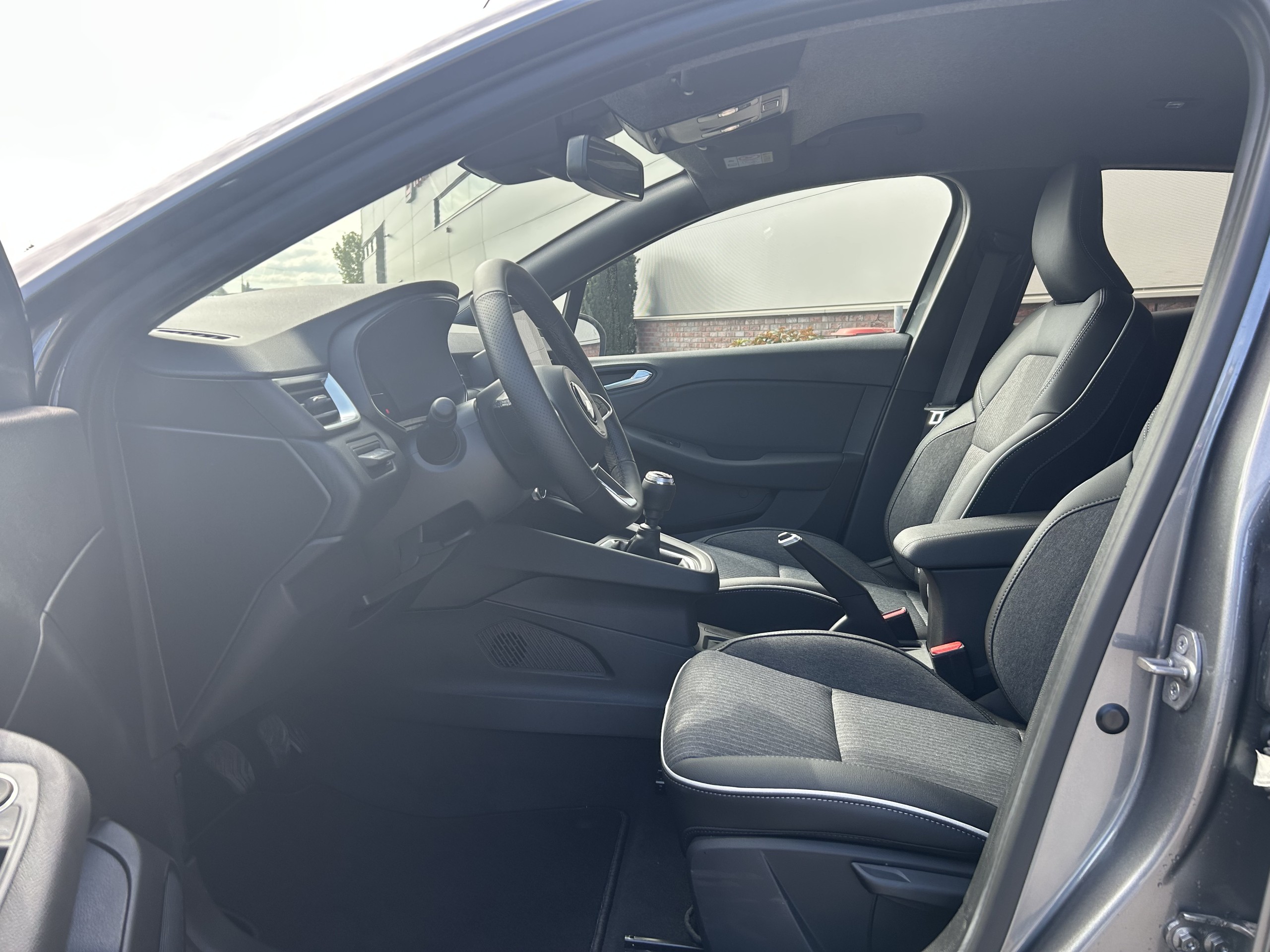 Mitsubishi Colt | 1.0T MT | First Edition