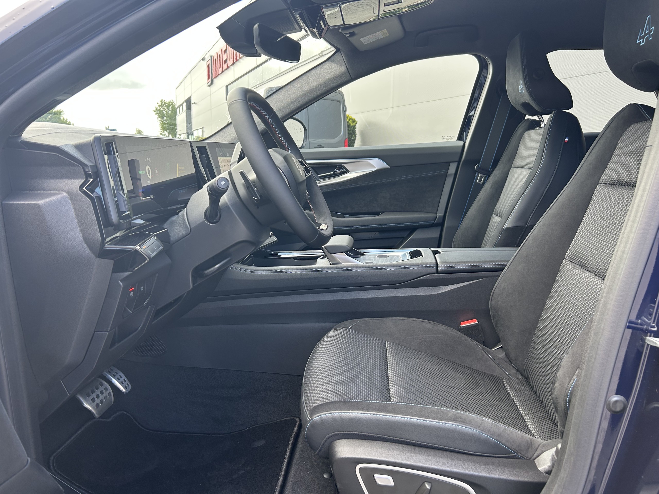 Renault Espace | E-Tech full hybrid 200 iconic 7p.