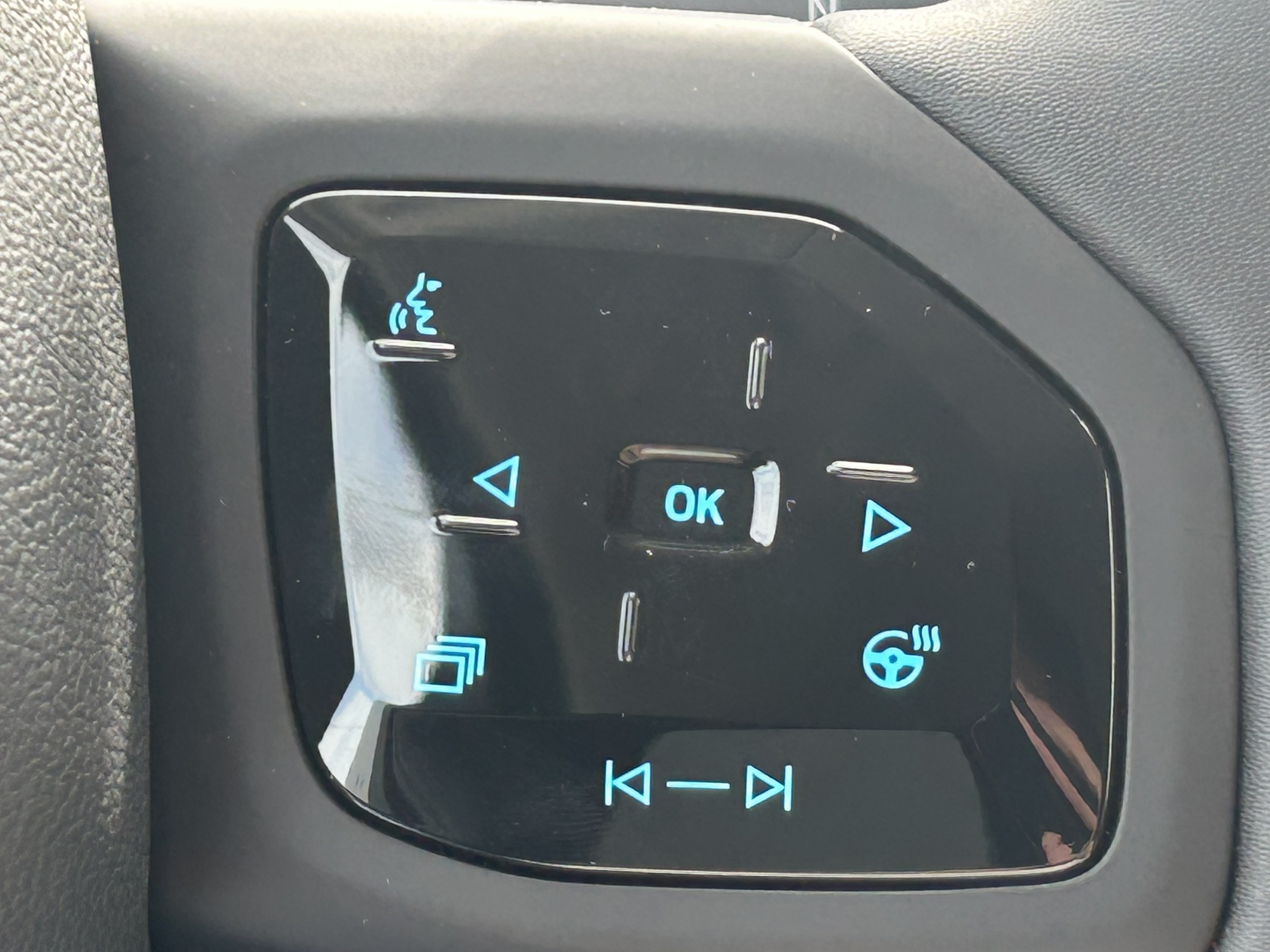 Ford Explorer | Extended Range RWD 77 kWh