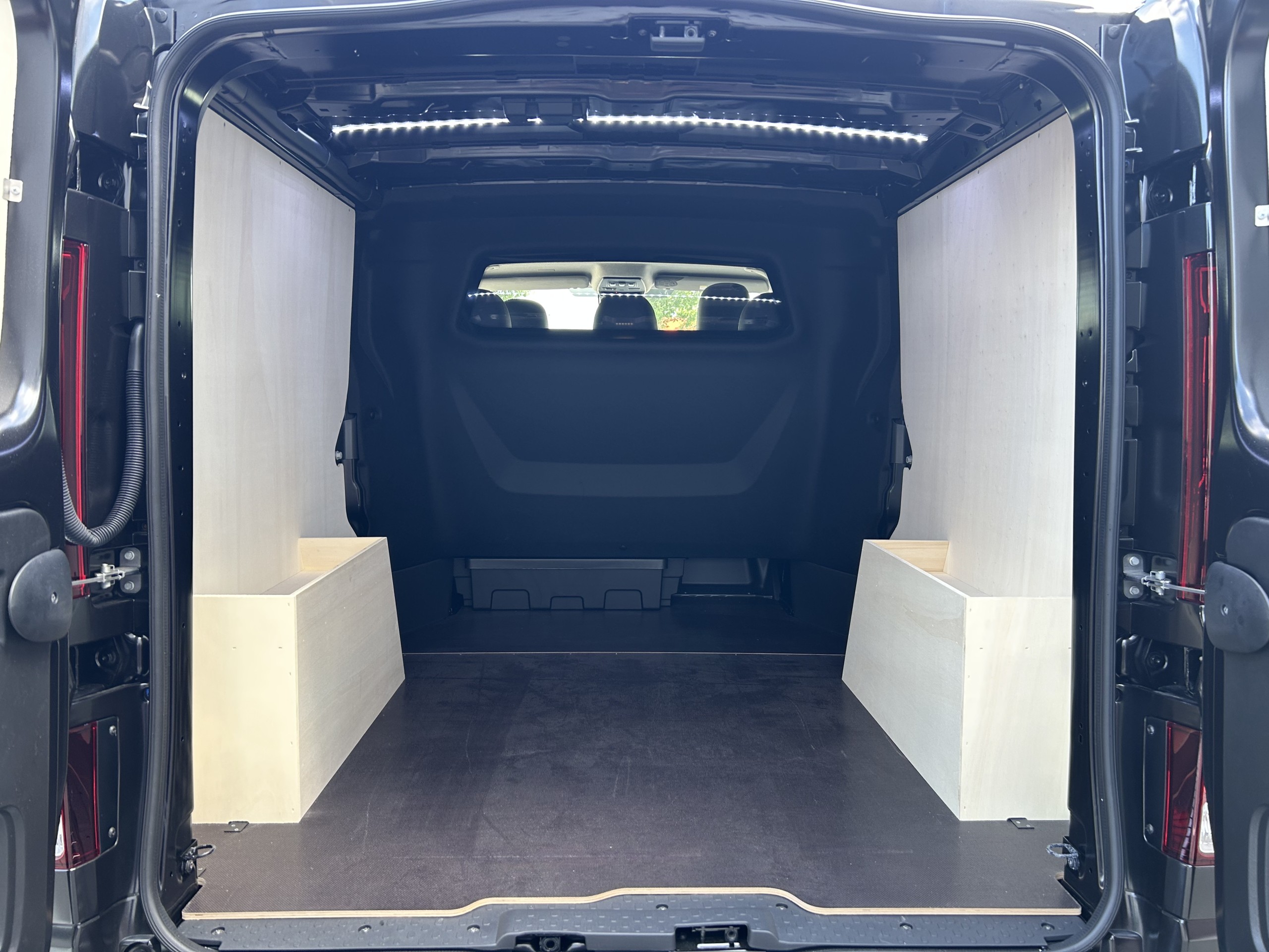 Renault Trafic | 2.0 Blue dCi EDC 170 T29 L2H1 | Dubble Cabine