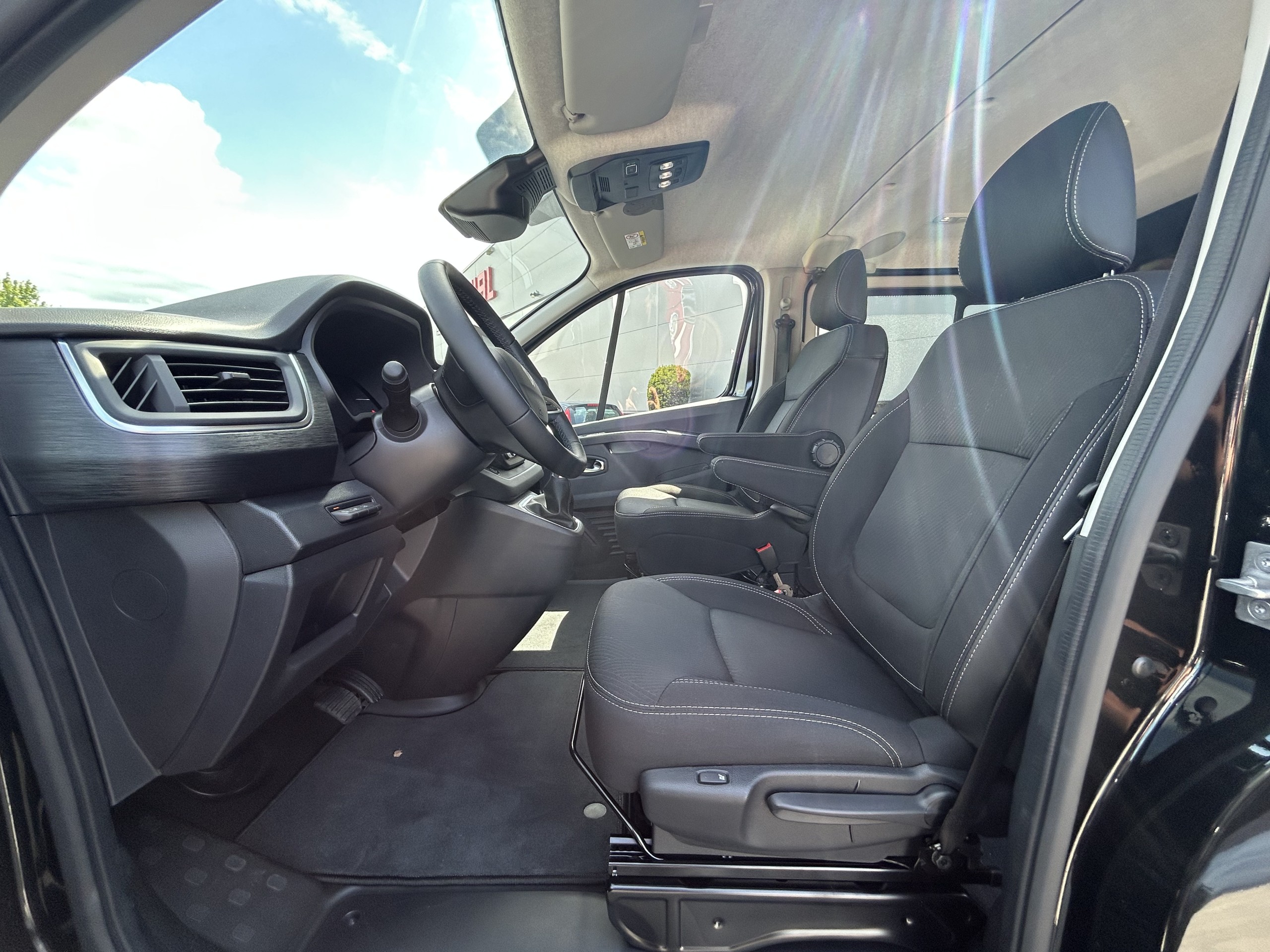 Renault Trafic | 2.0 Blue dCi EDC 170 T29 L2H1 | Dubble Cabine