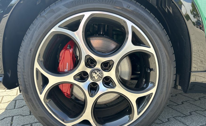 Alfa Romeo Tonale | 1.5T Hybrid Veloce