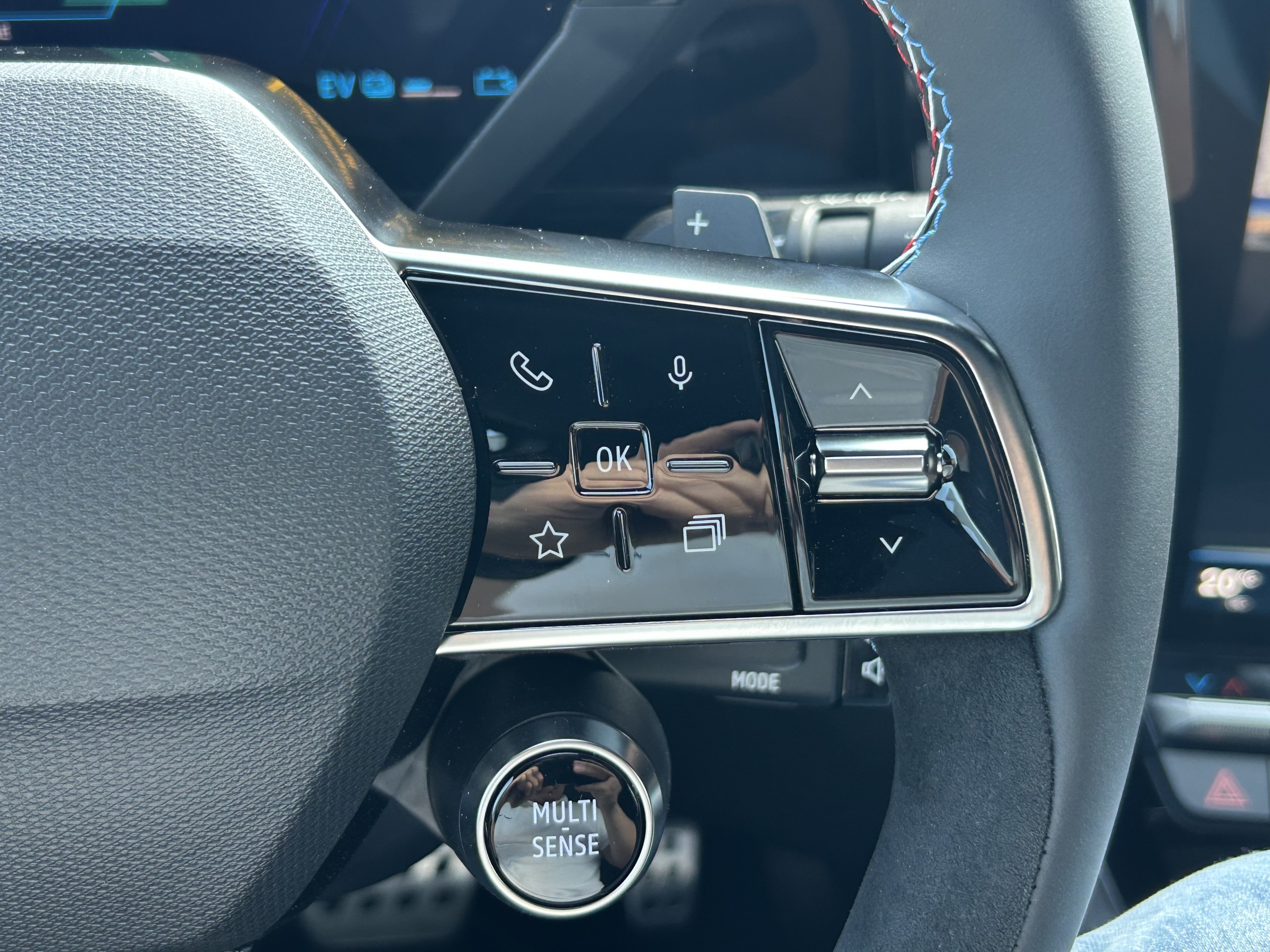 Renault Espace | E-Tech full hybrid 200 iconic 7p.
