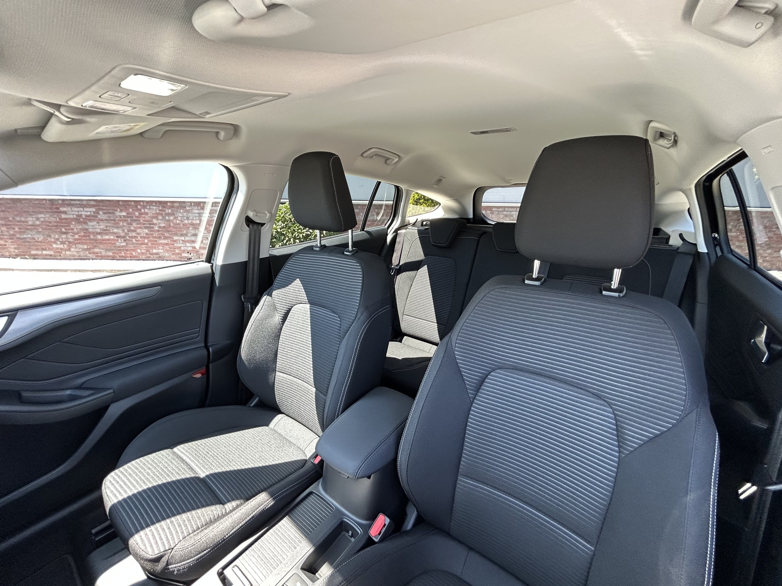 Ford Focus Wagon | 1.0 EcoBoost Hybrid Titanium