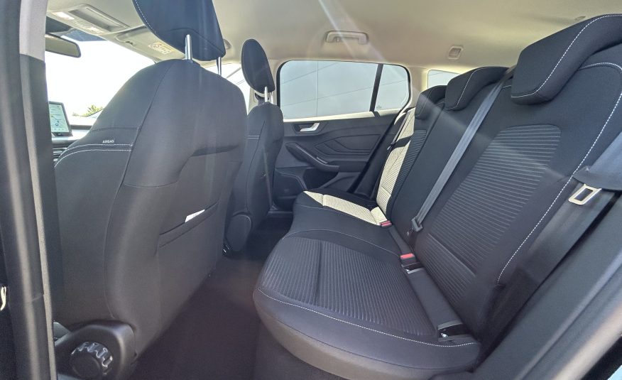 Ford Focus Wagon | 1.0 EcoBoost Hybrid Titanium