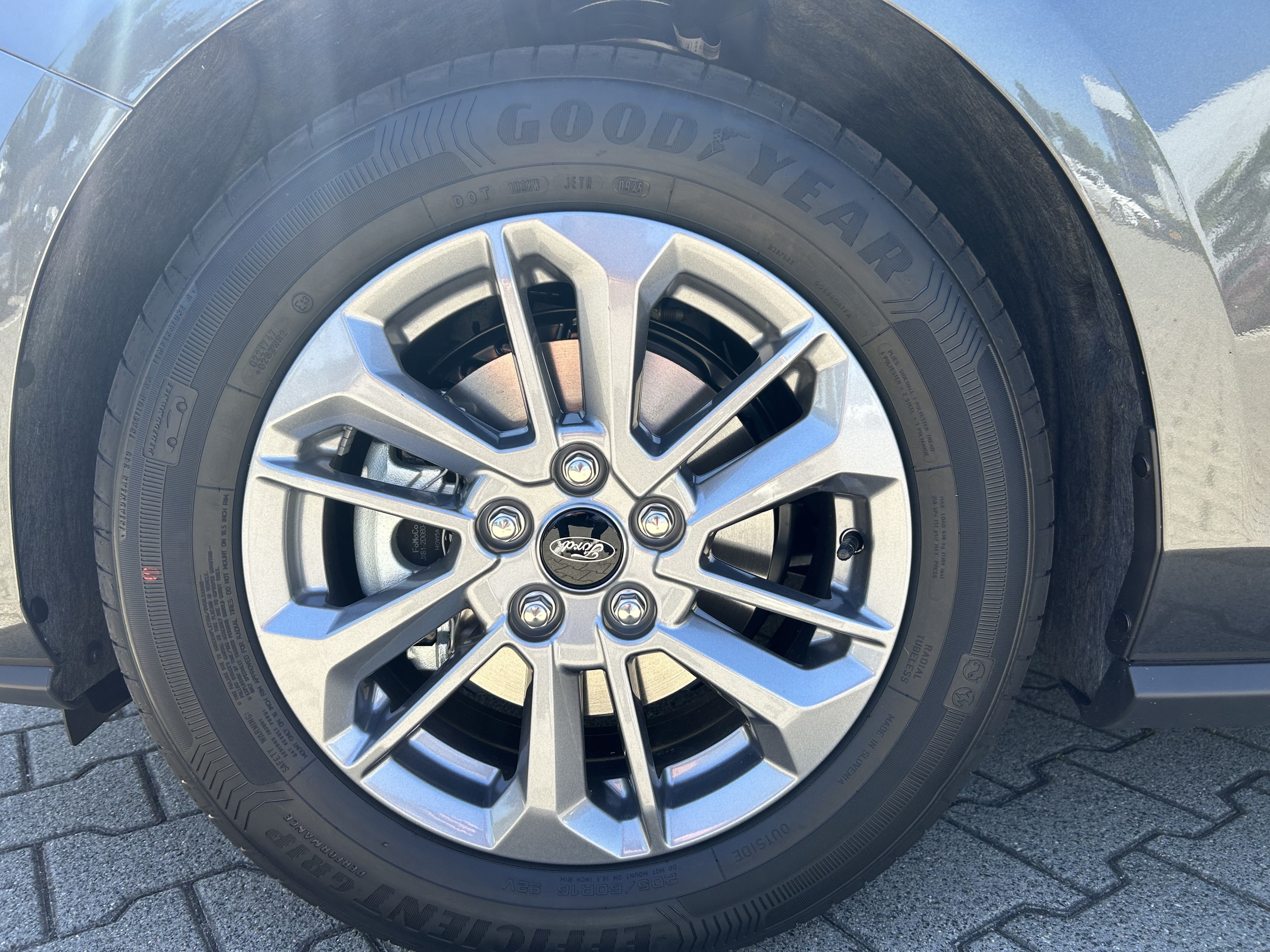 Ford Focus Wagon | 1.0 EcoBoost Hybrid Titanium