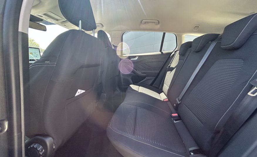 Ford Focus Wagon | 1.0 EcoBoost Hybrid Titanium