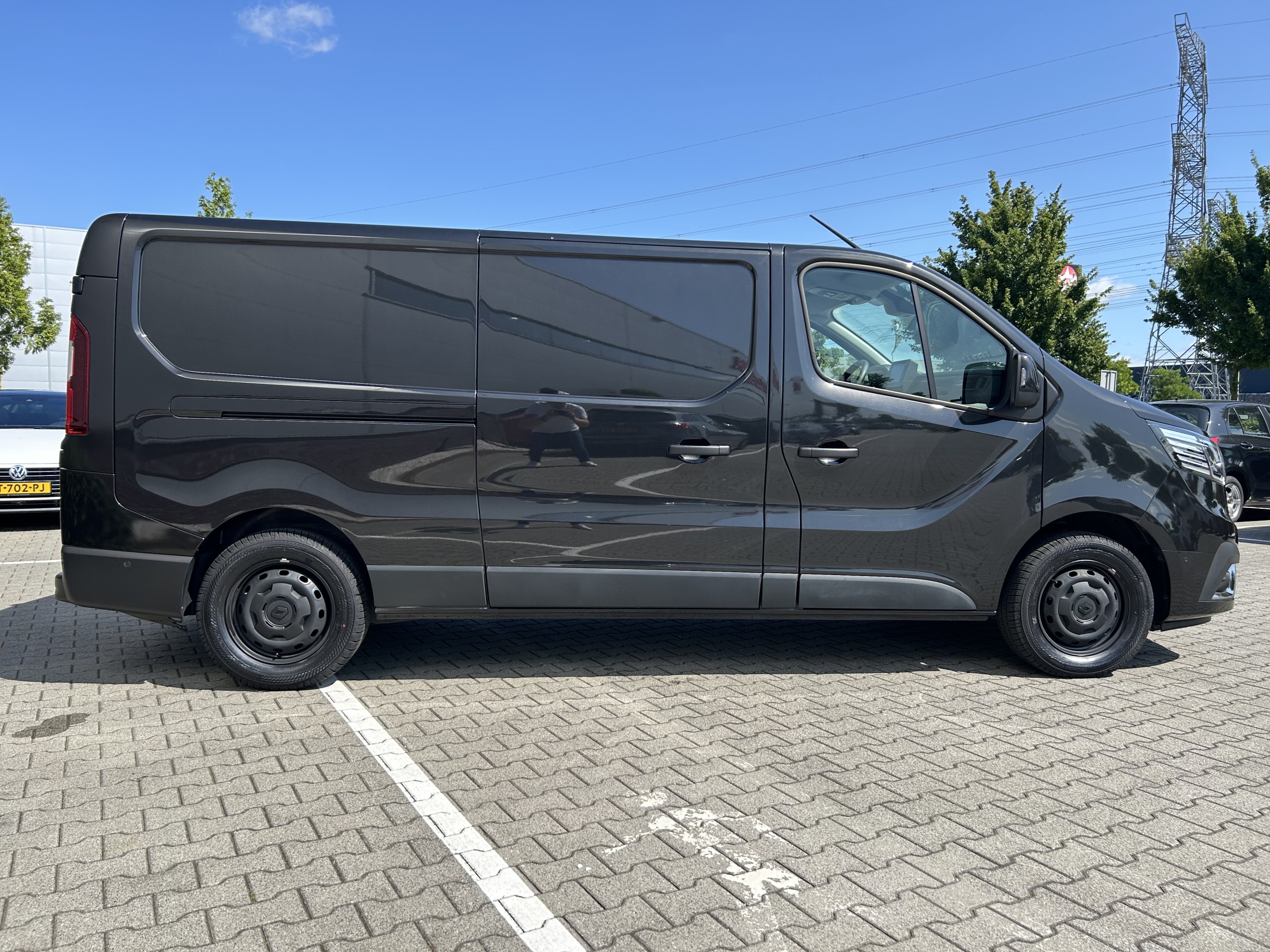 Renault Trafic | 2.0 dCi 130 T30 L2H1 Work Edition