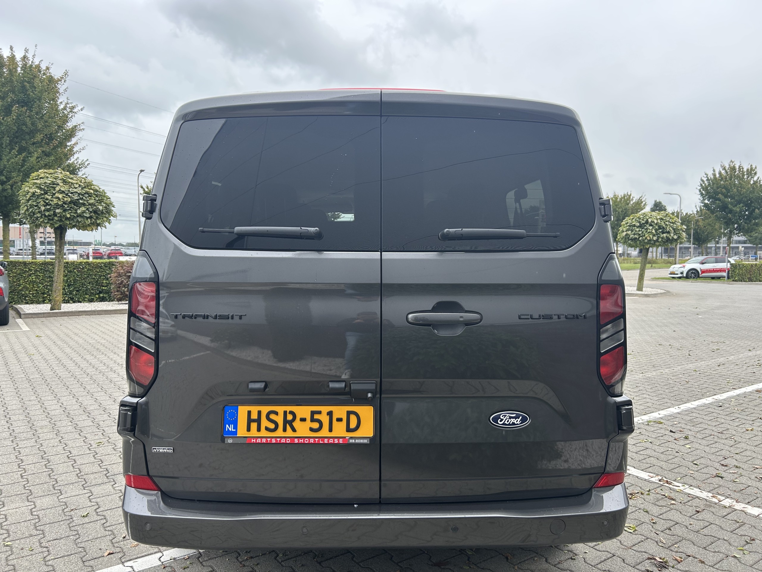Ford Transit Custum | 340 2.5 PHEV L2H1 Limited | 8 persoons
