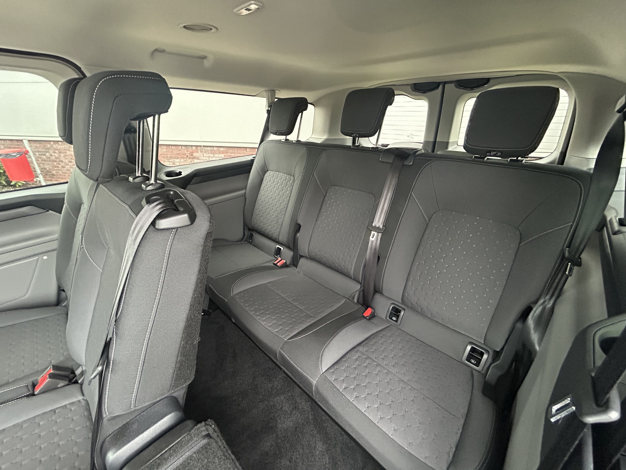 Ford Transit Custum | 340 2.5 PHEV L2H1 Limited | 8 persoons