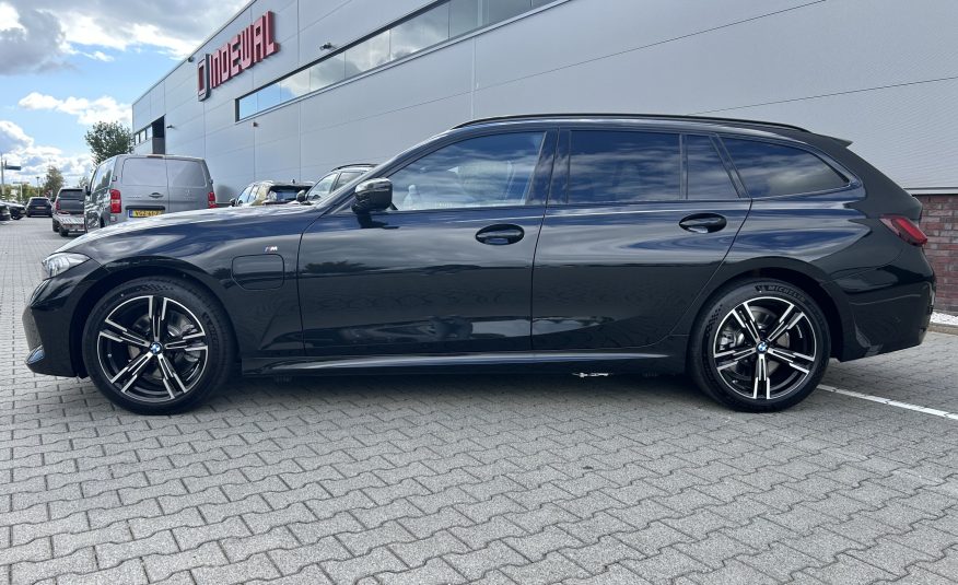 BMW 330e | Touring M-Sport | Automaat