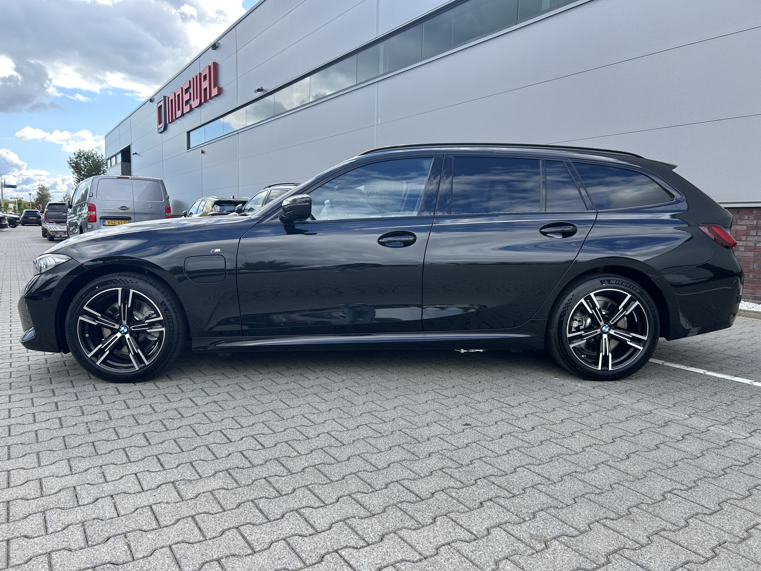 BMW 330e | Touring M-Sport | Automaat