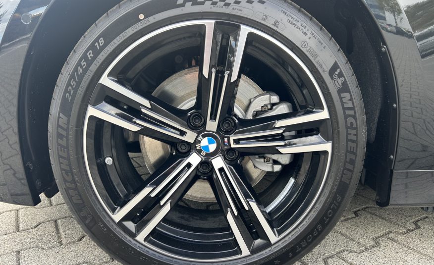 BMW 330e | Touring M-Sport | Automaat