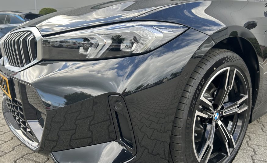 BMW 330e | Touring M-Sport | Automaat