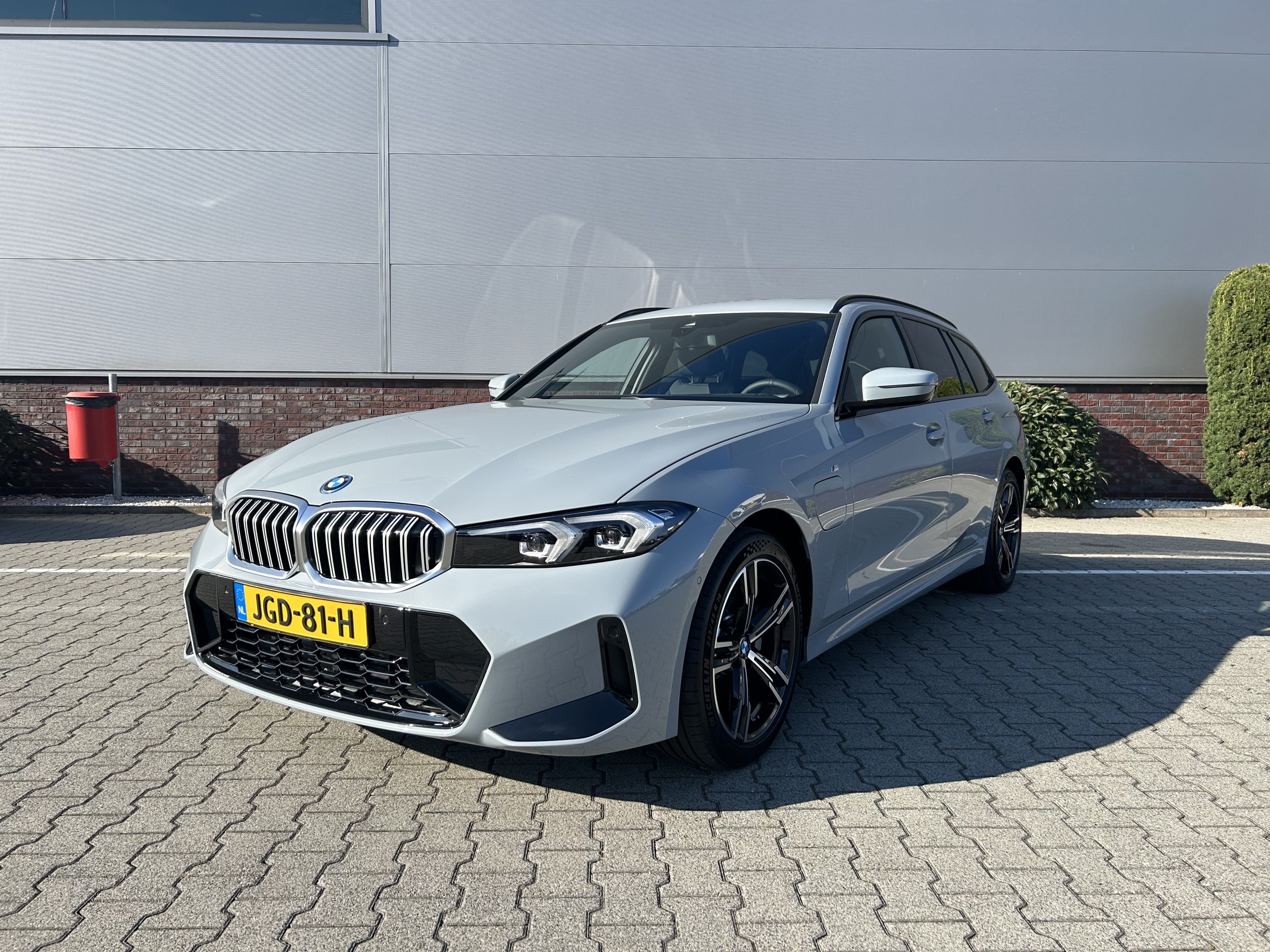 BMW 330e | Touring M-Sport | Automaat