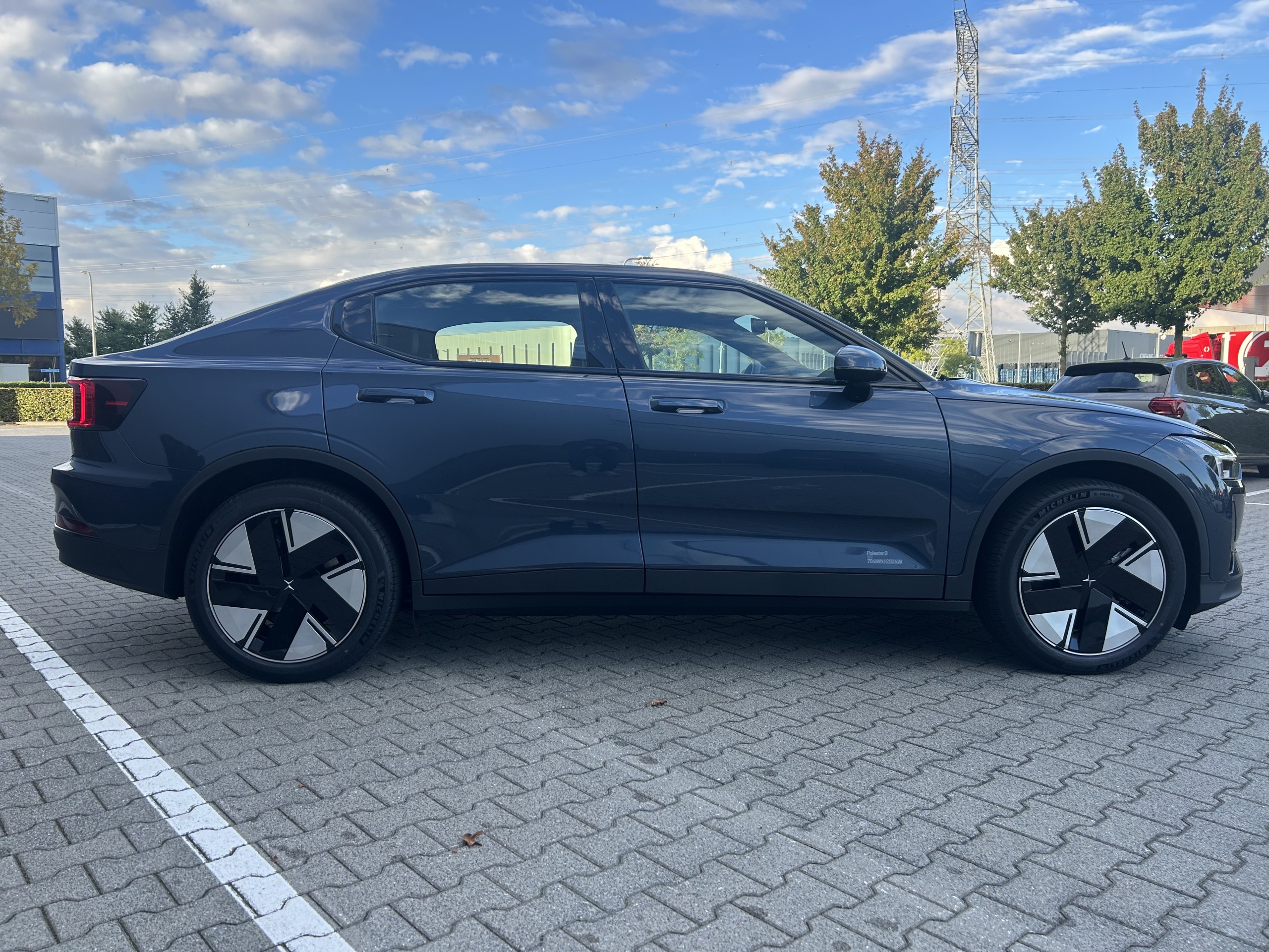 Polestar 2 | Standard Range Single Motor 70kWh