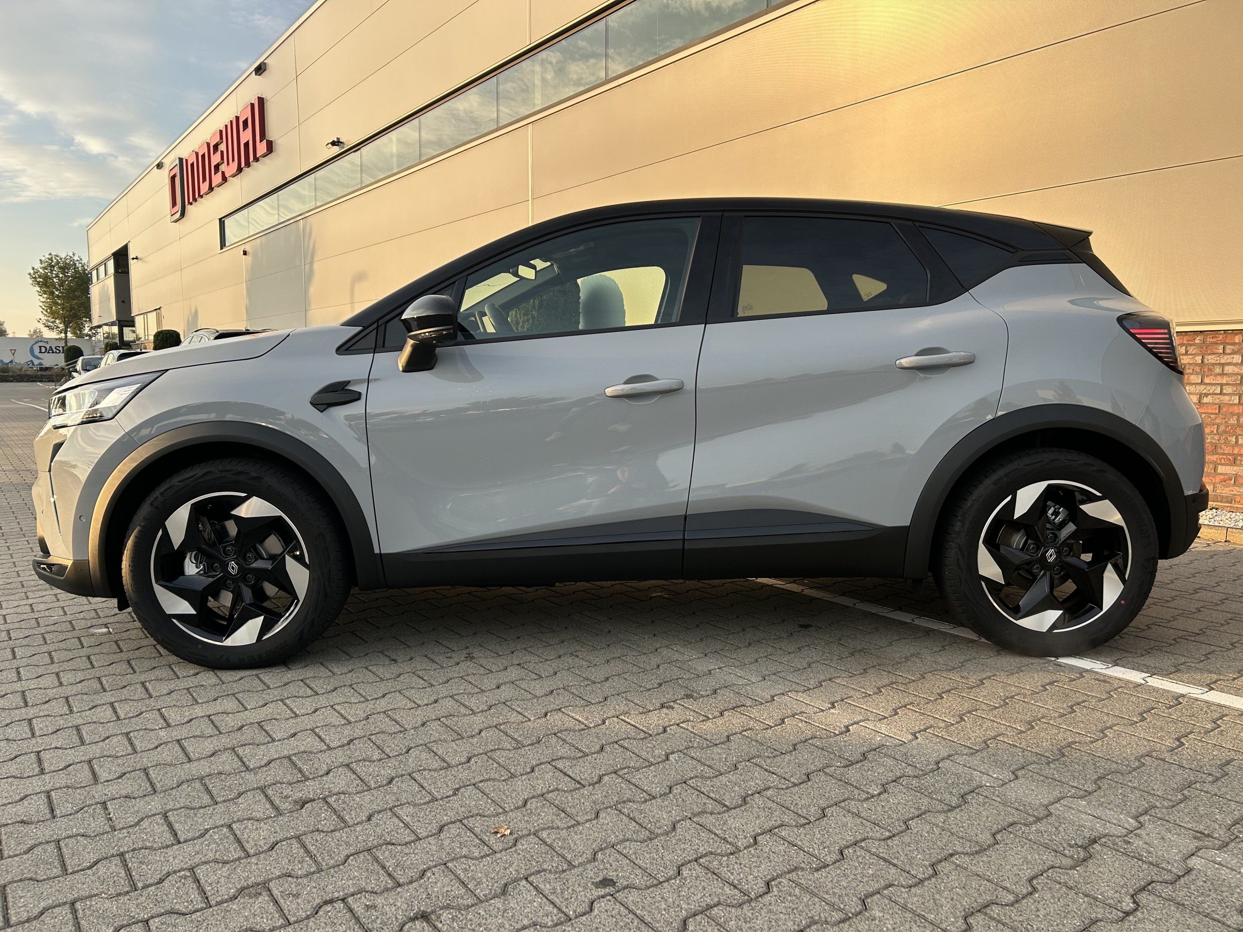Renault Captur | 1.8 E-Tech full hybrid 160 techno