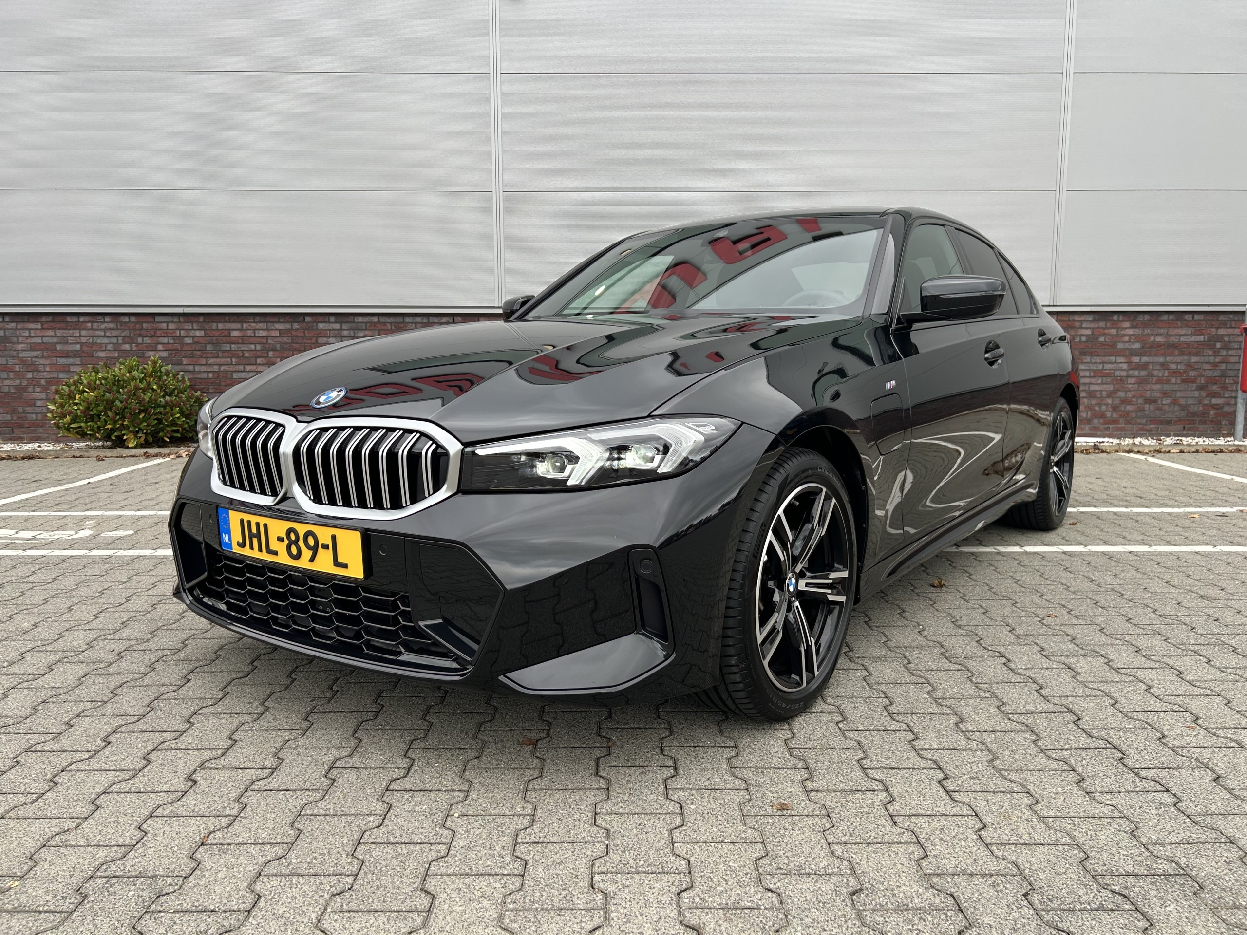 BMW 330e Sedan | M-Sport Edition Plug in Hybrid