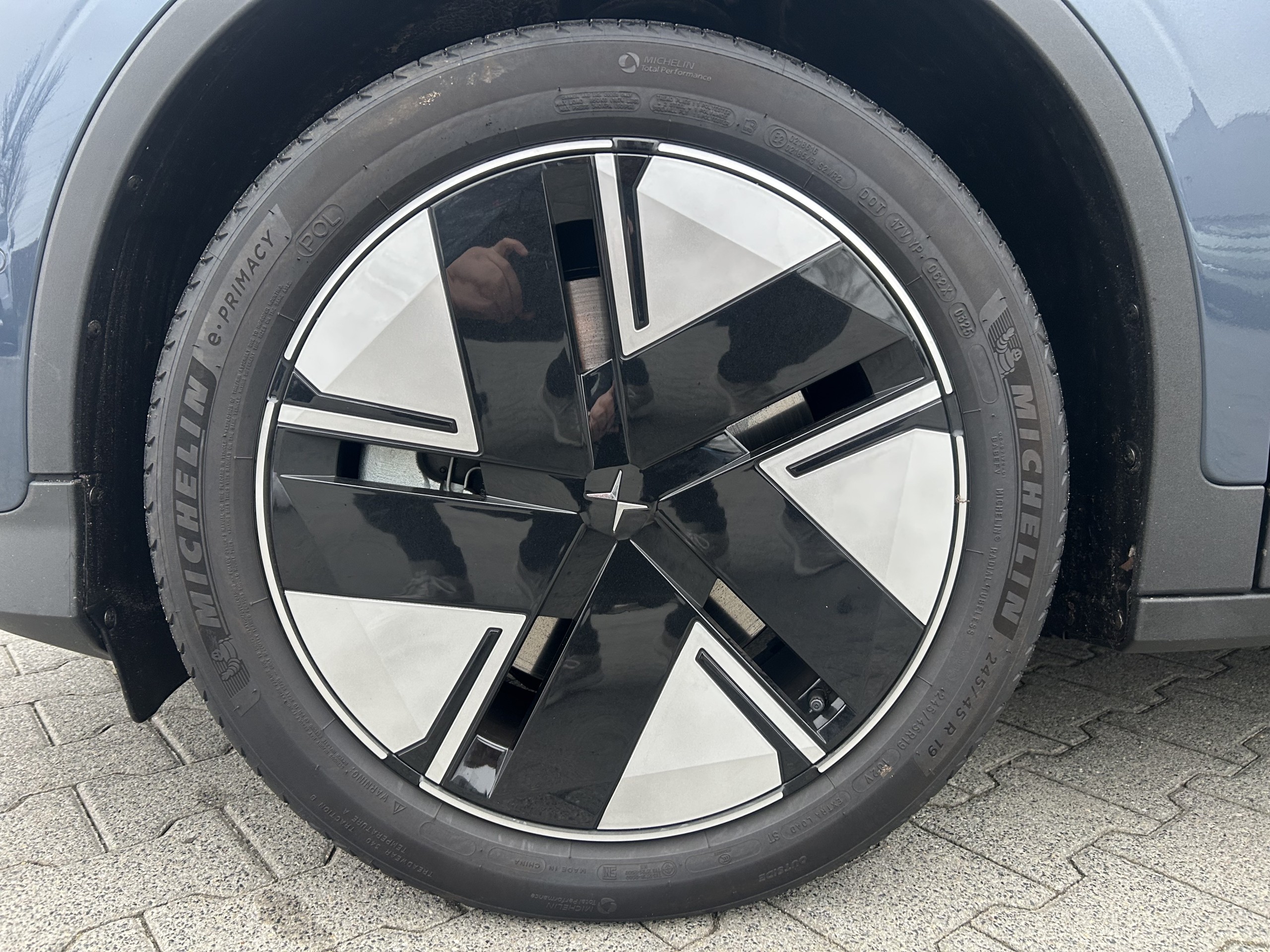 Polestar 2 | Standard Range Single Motor 70kWh