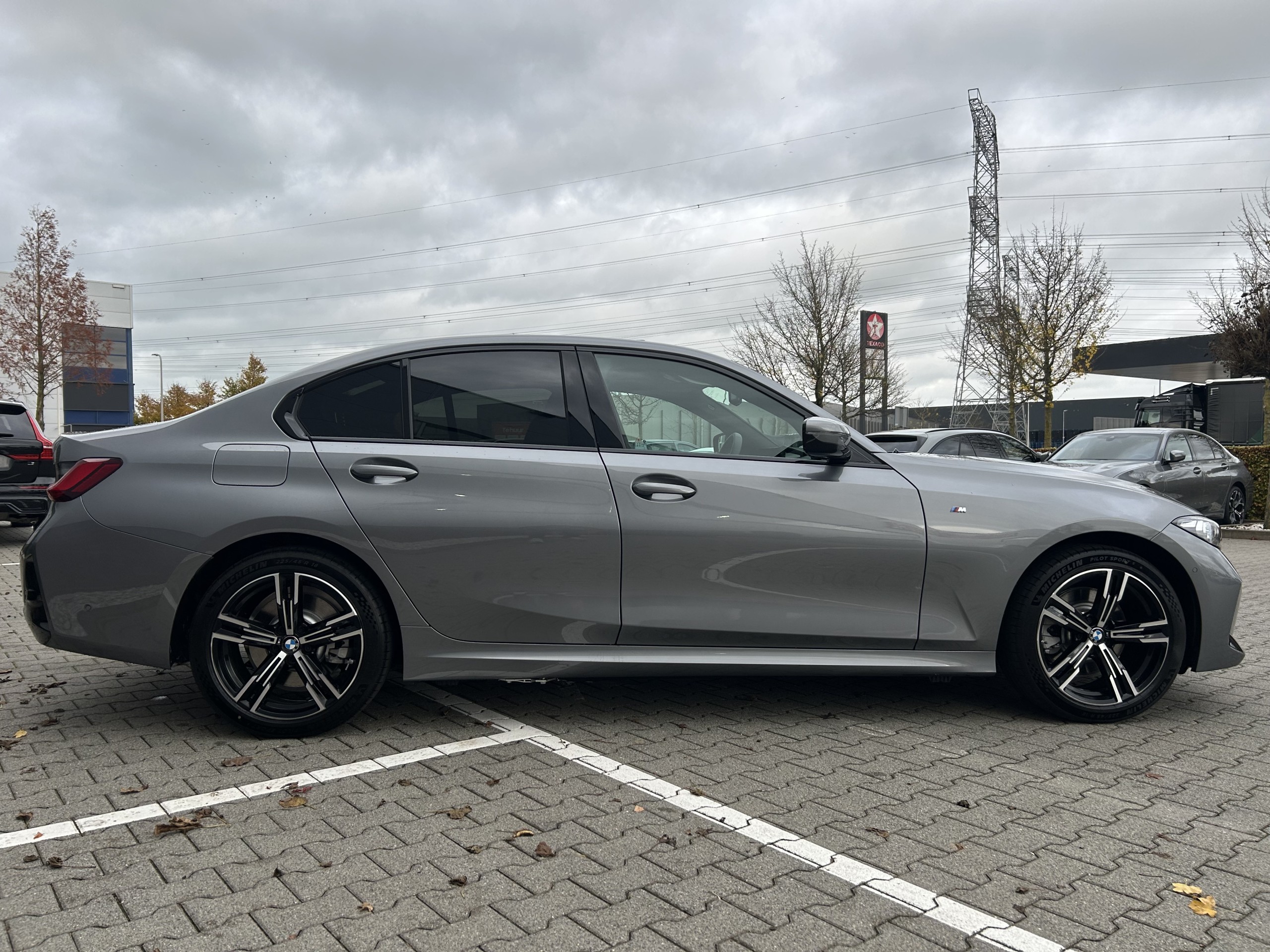 BMW 330e Sedan | M-Sport Edition | phev