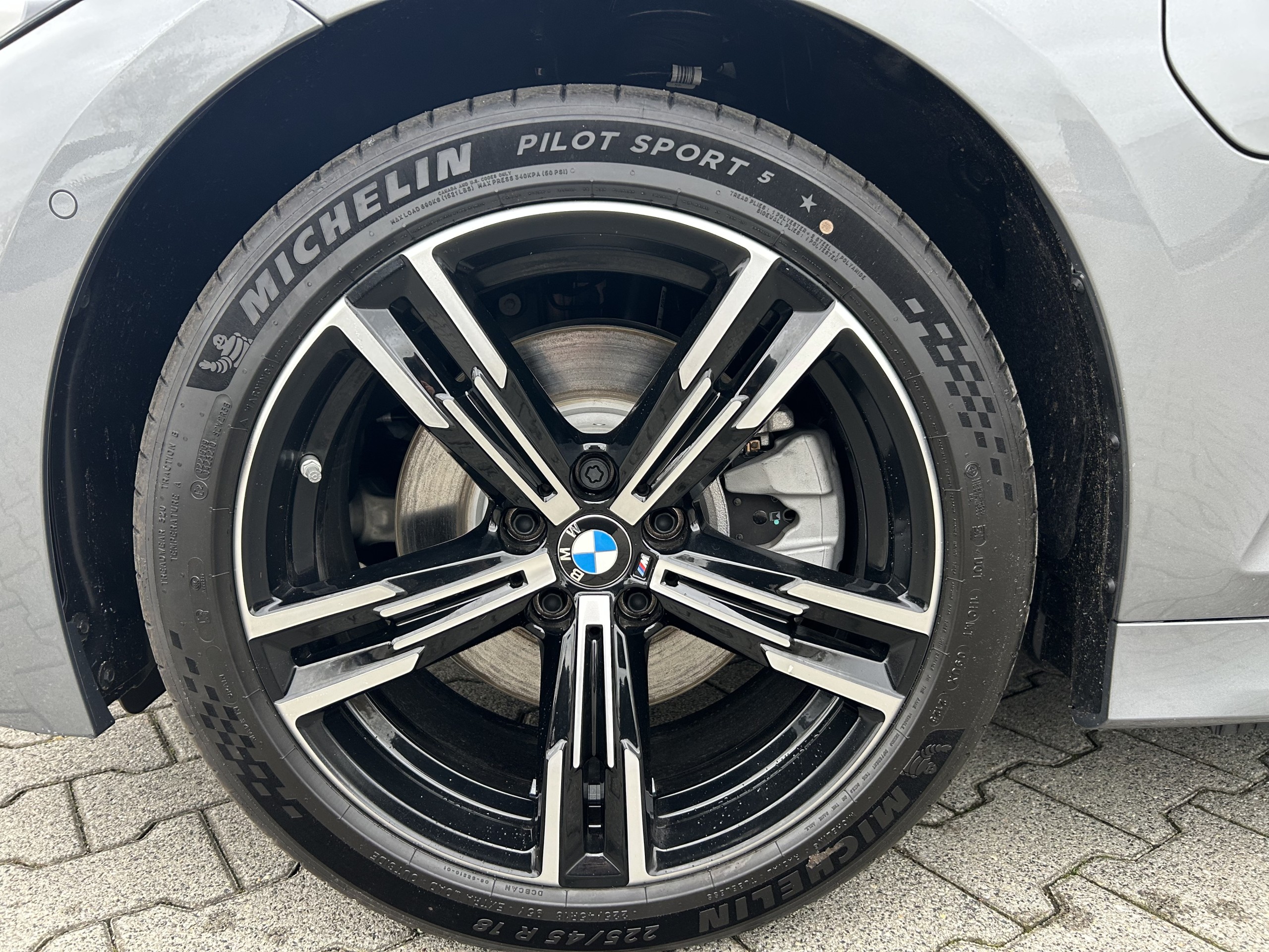 BMW 330e Sedan | M-Sport Edition | phev