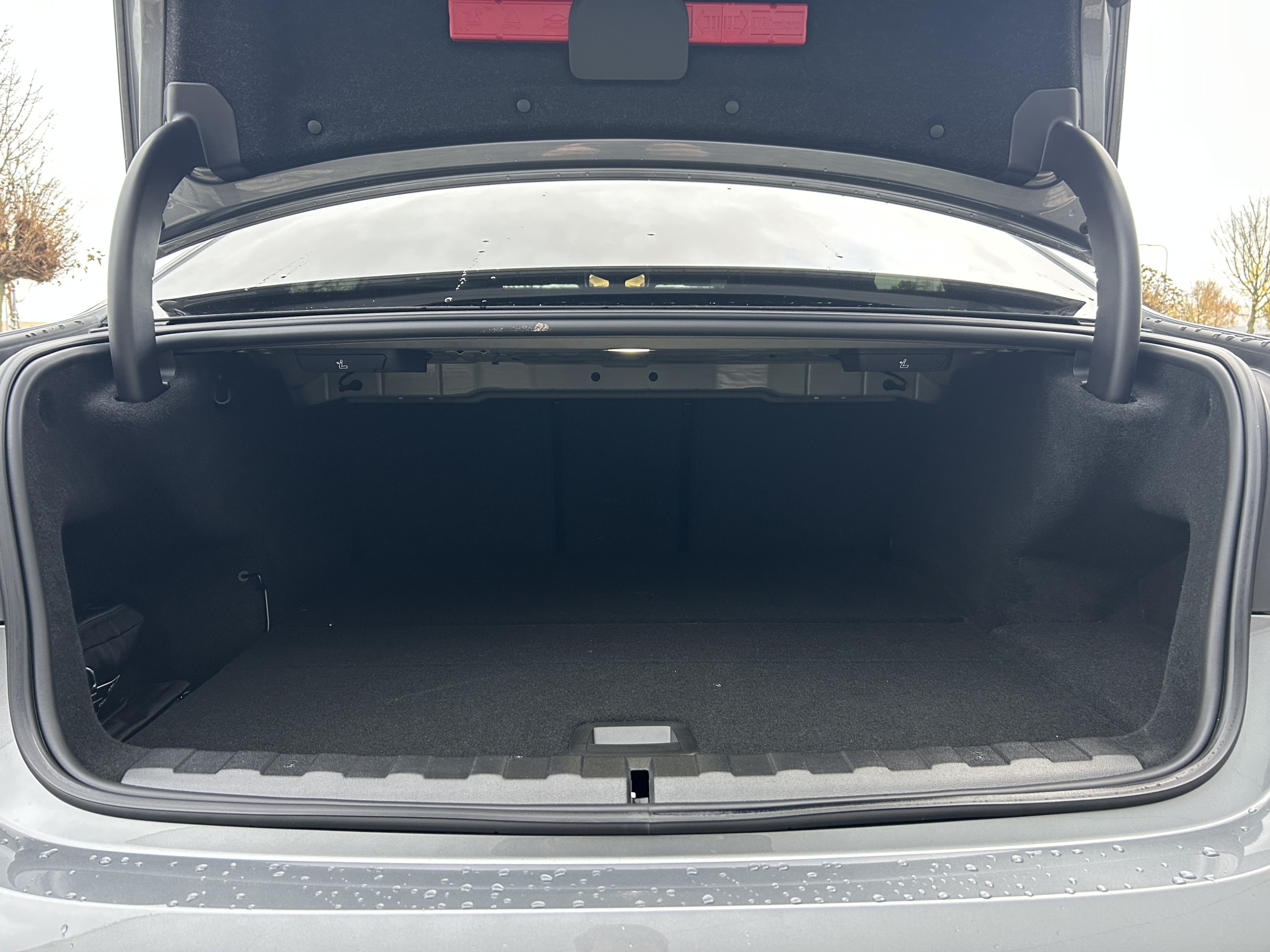 BMW 330e Sedan | M-Sport Edition | phev