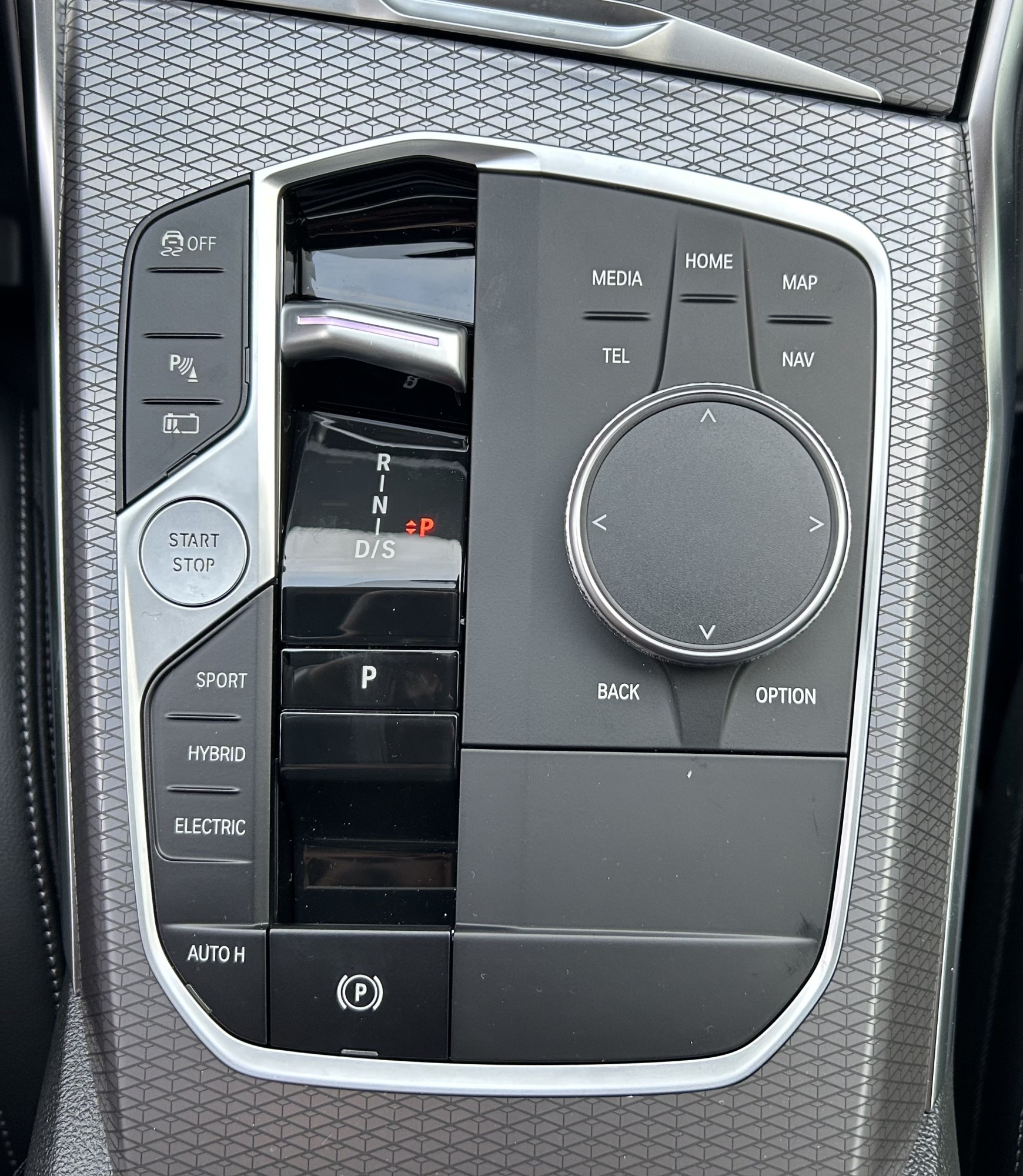 BMW 330e Sedan | M-Sport Edition | phev