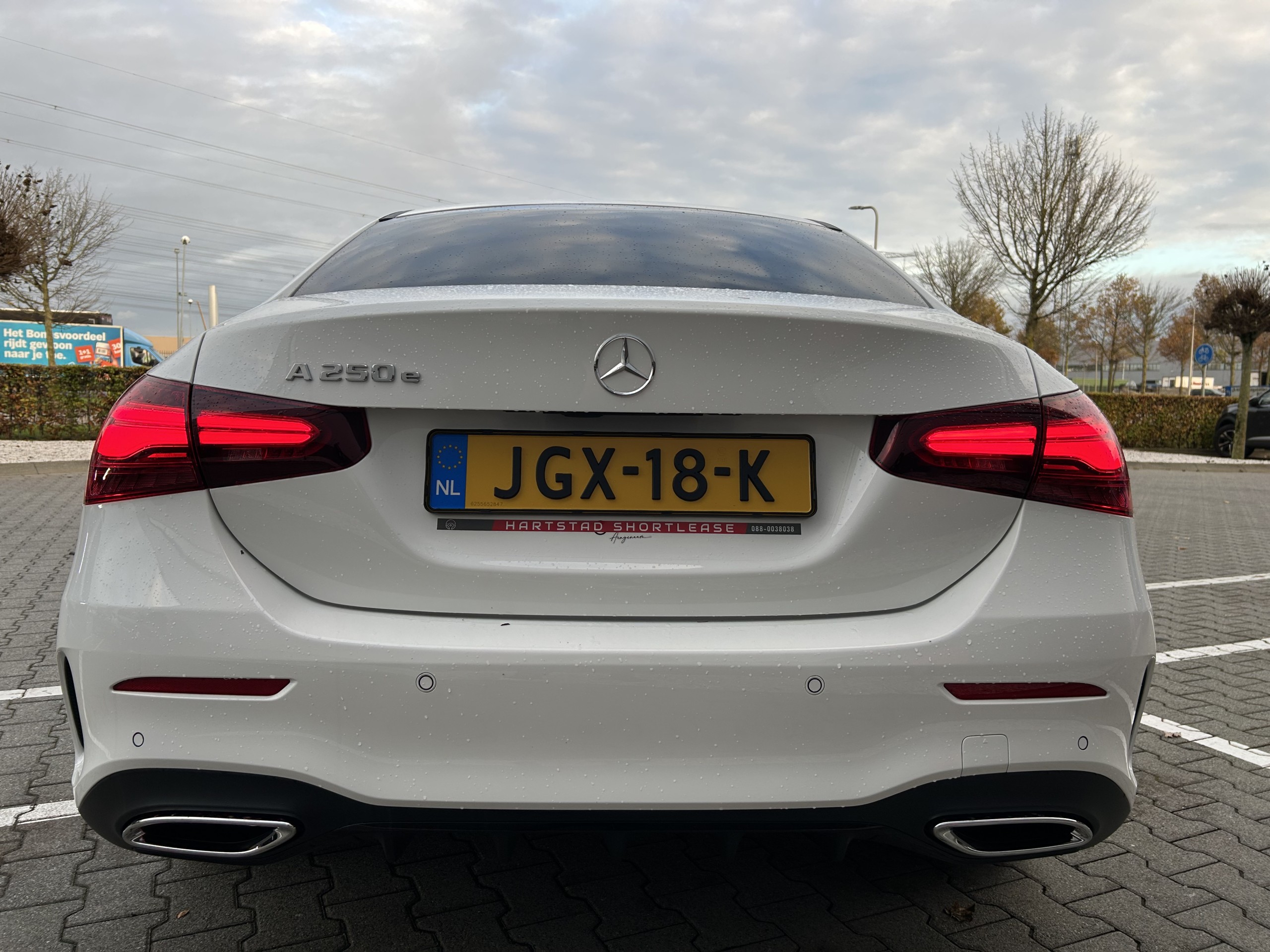 Mercedes-Benz | A250e Business Solution AMG