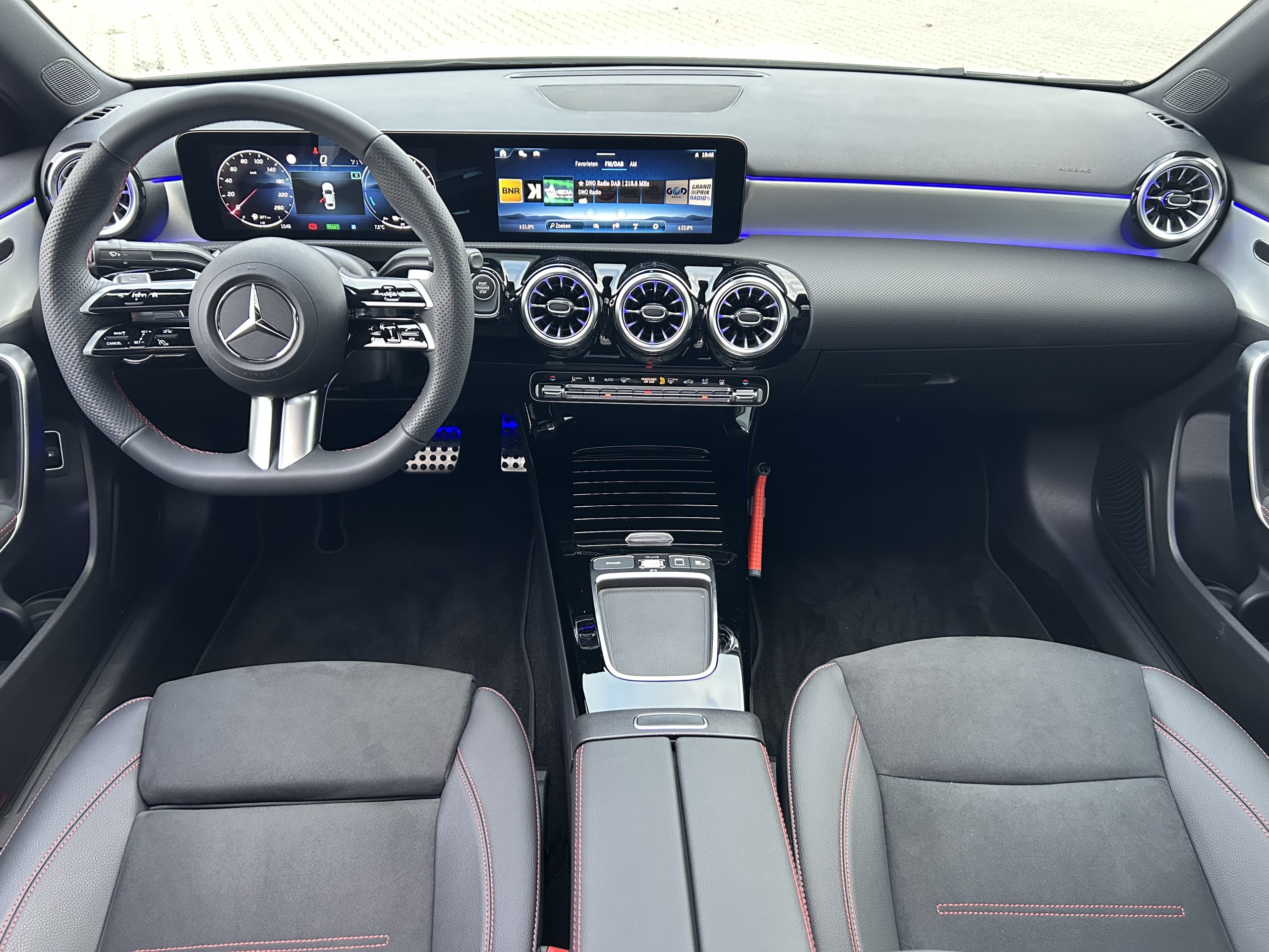 Mercedes-Benz | A250e Business Solution AMG