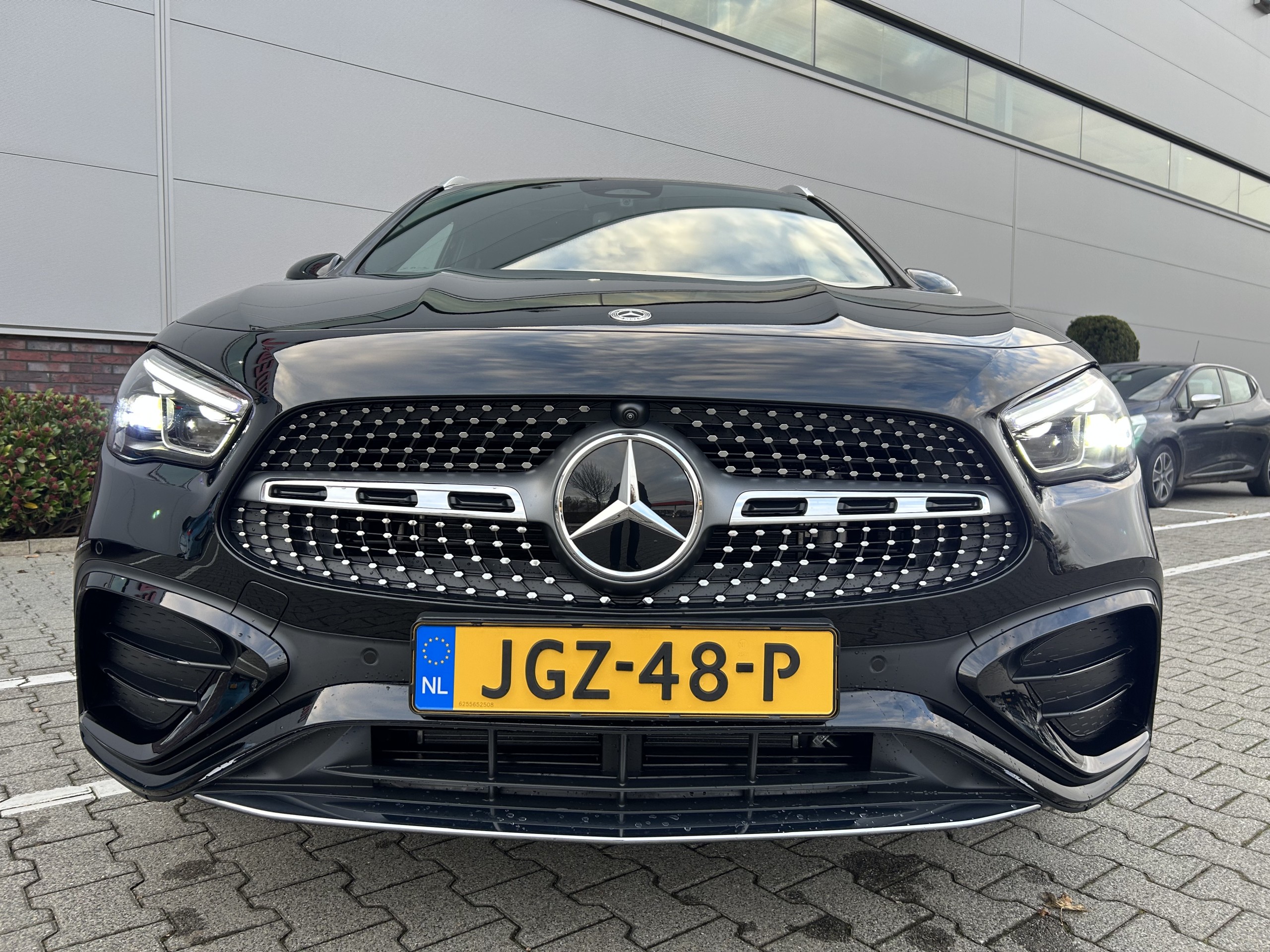 Mercedes-Benz | GLA-klasse 250 e Business Solution AMG