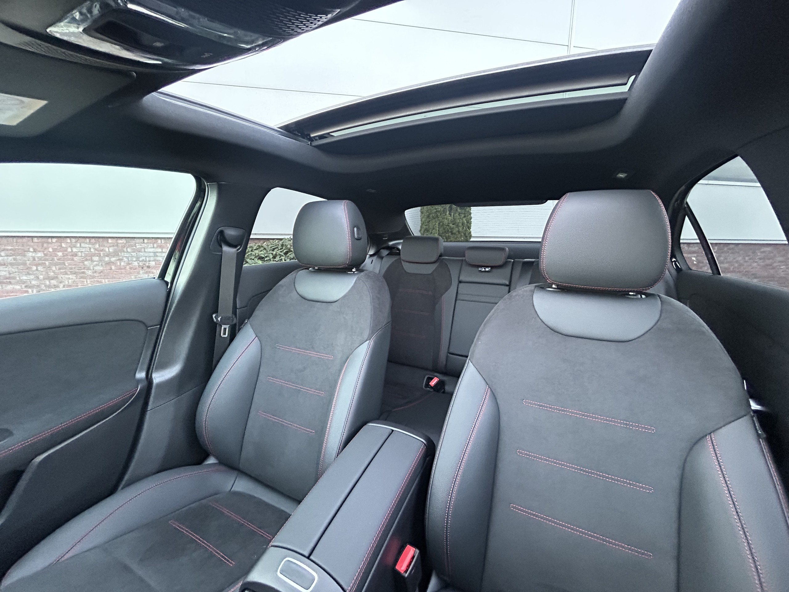 Mercedes-Benz | CLA-klasse 250 e Limousine Business Solution AMG