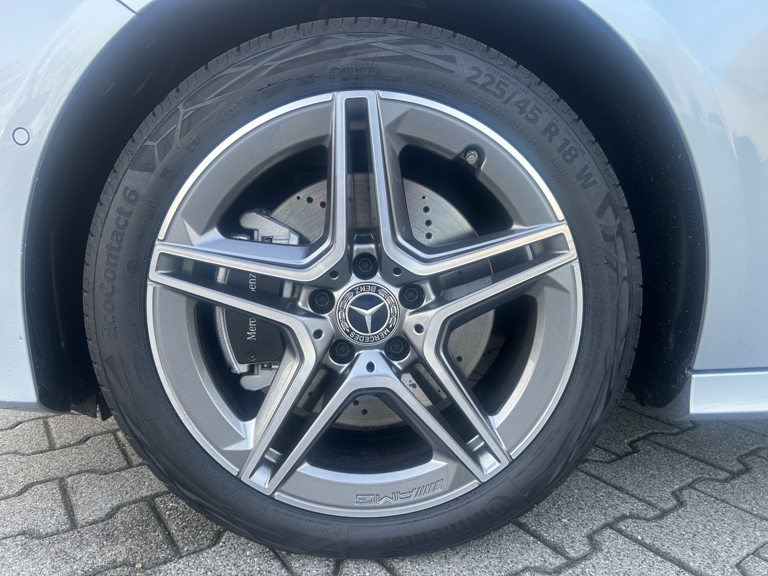 Mercedes Benz | A-Klasse 250e Business Solution AMG