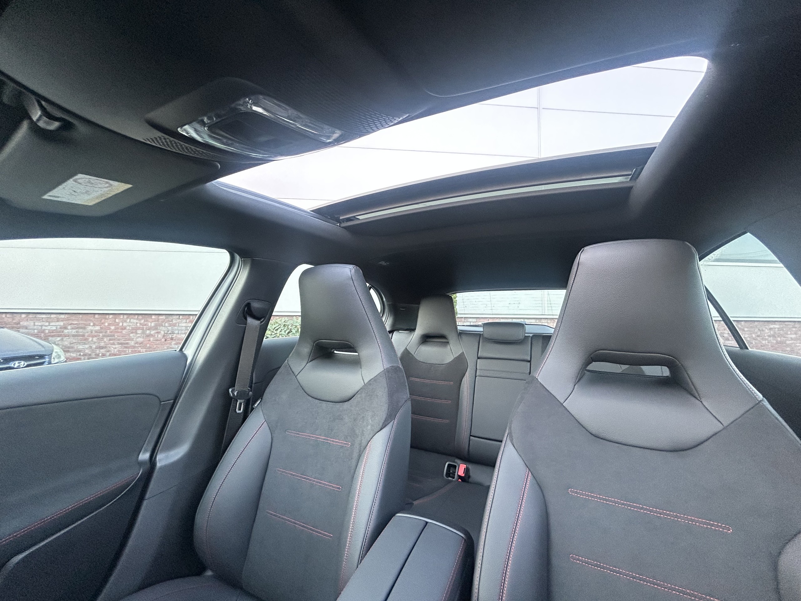 Mercedes Benz | A-Klasse 250e Business Solution AMG