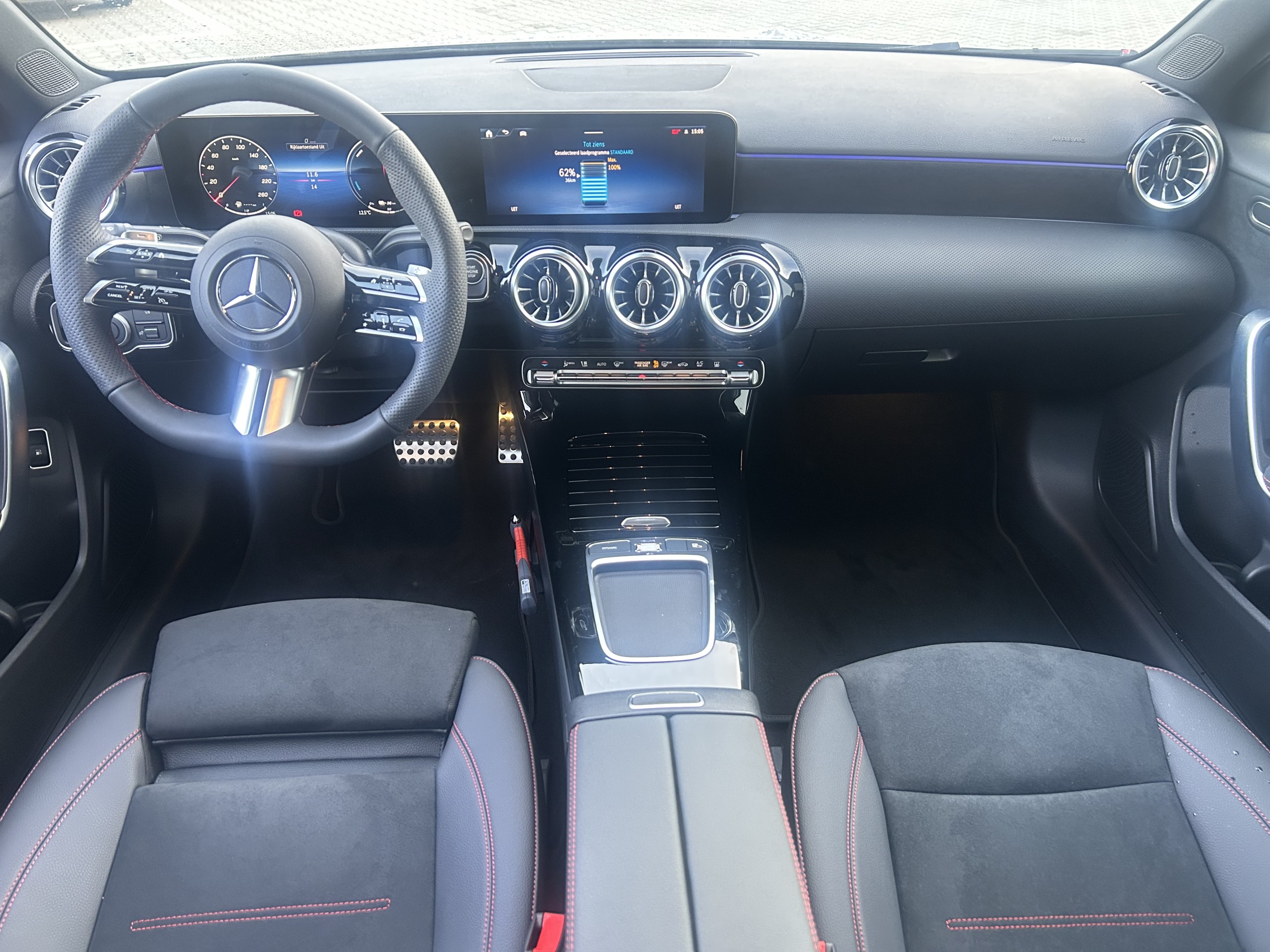 Mercedes Benz | A-Klasse 250e Business Solution AMG