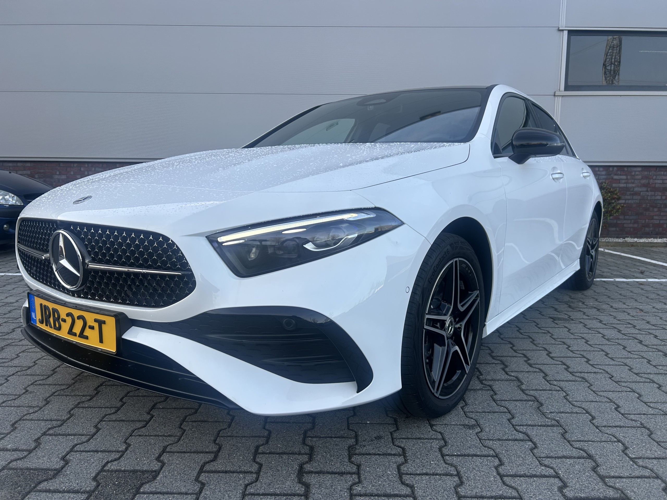 Mercedes Benz | A-Klasse 250e Business Solution AMG