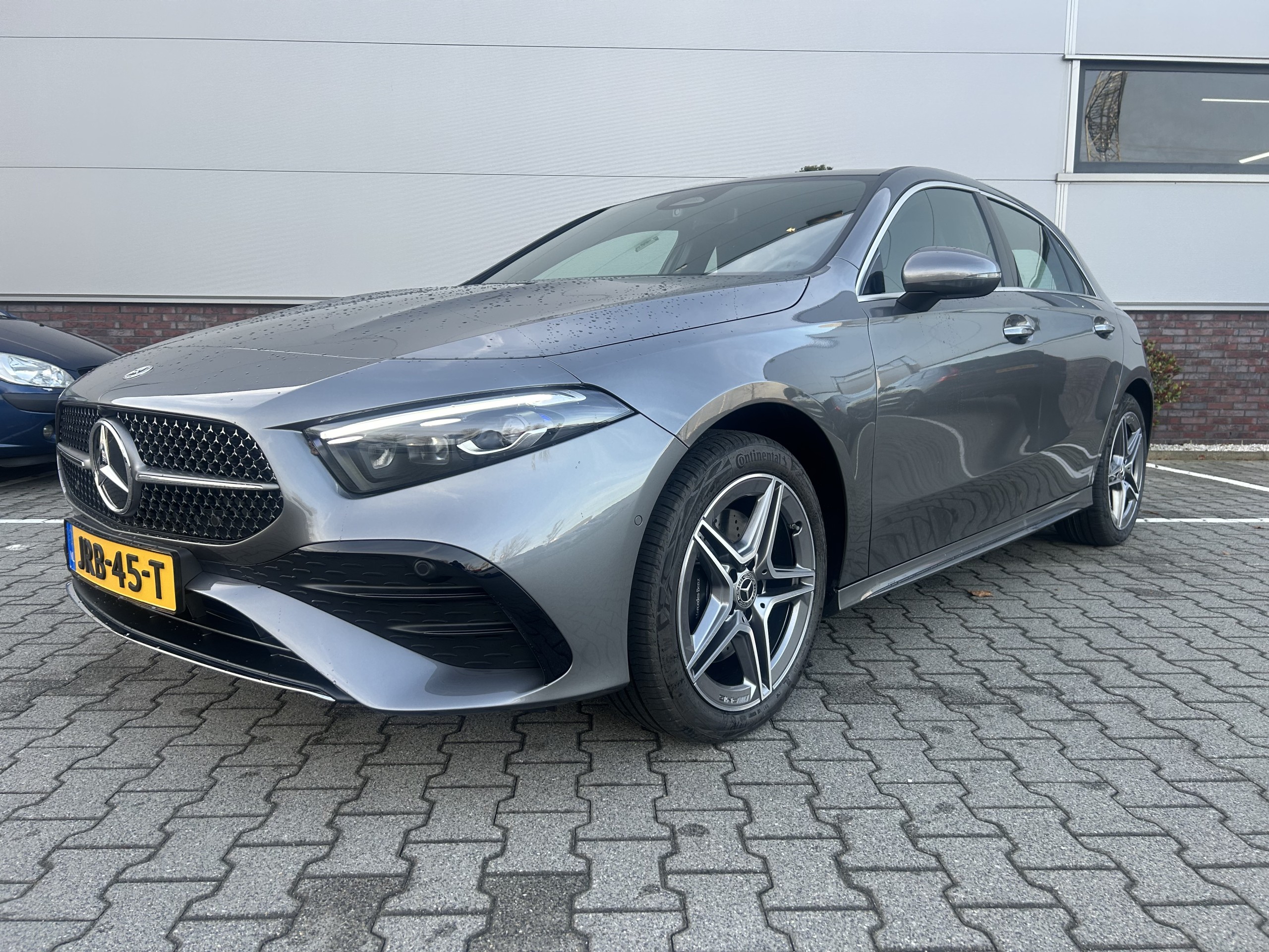 Mercedes Benz | A-Klasse 250e Business Solution AMG