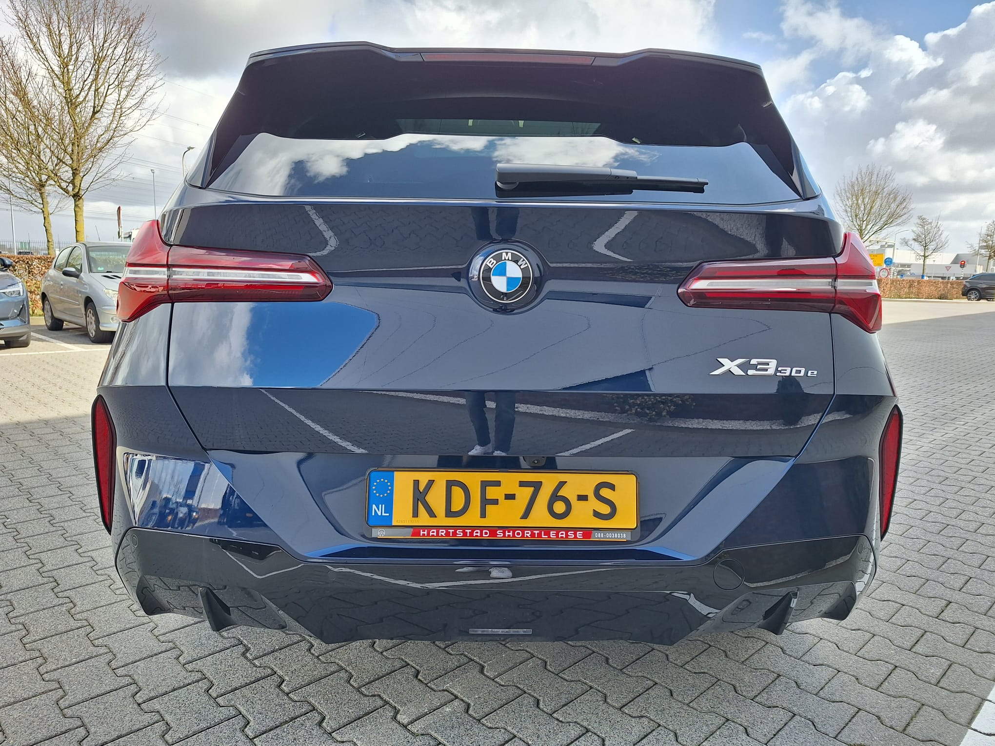 BMW X3 | X-DRIVE30E | PHEV | M-Pakket | Wit interieur