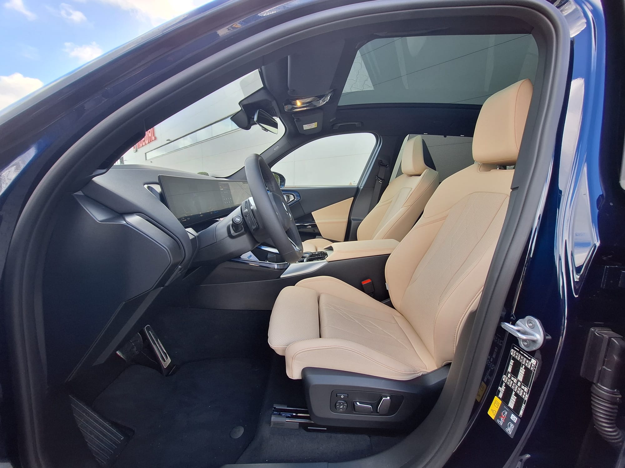 BMW X3 | X-DRIVE30E | PHEV | M-Pakket | Wit interieur