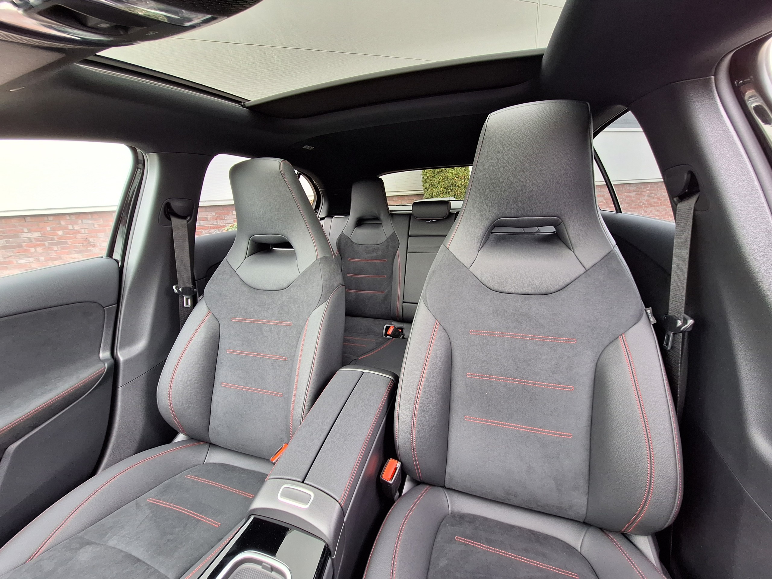 Mercedes Benz | A-Klasse 250e Business Solution AMG Multispaaks