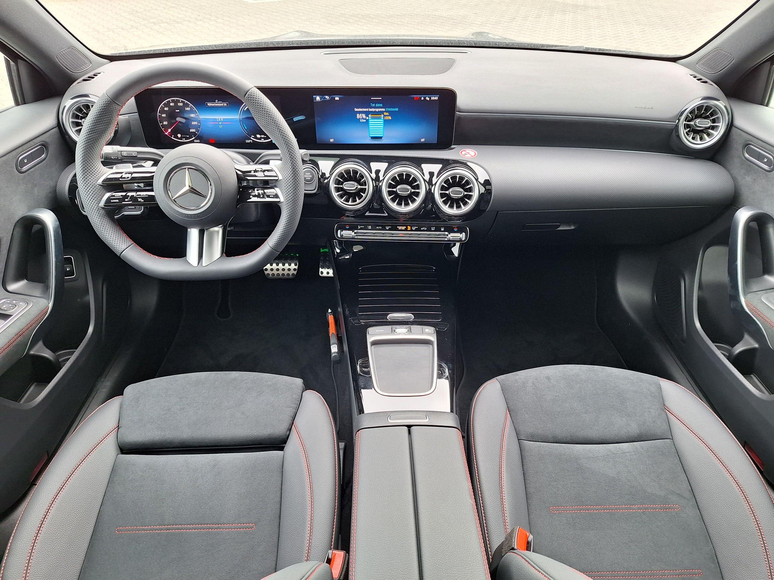 Mercedes Benz | A-Klasse 250e Business Solution AMG Multispaaks