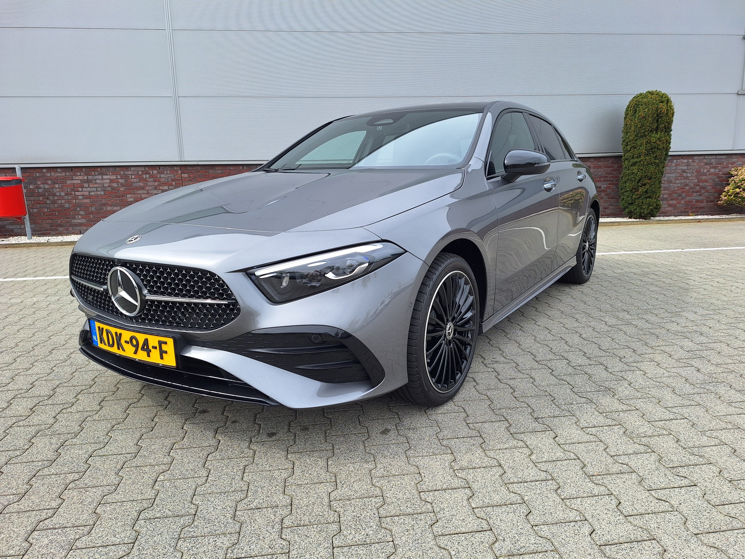 Mercedes Benz | A-Klasse 250e Business Solution AMG Multispaaks