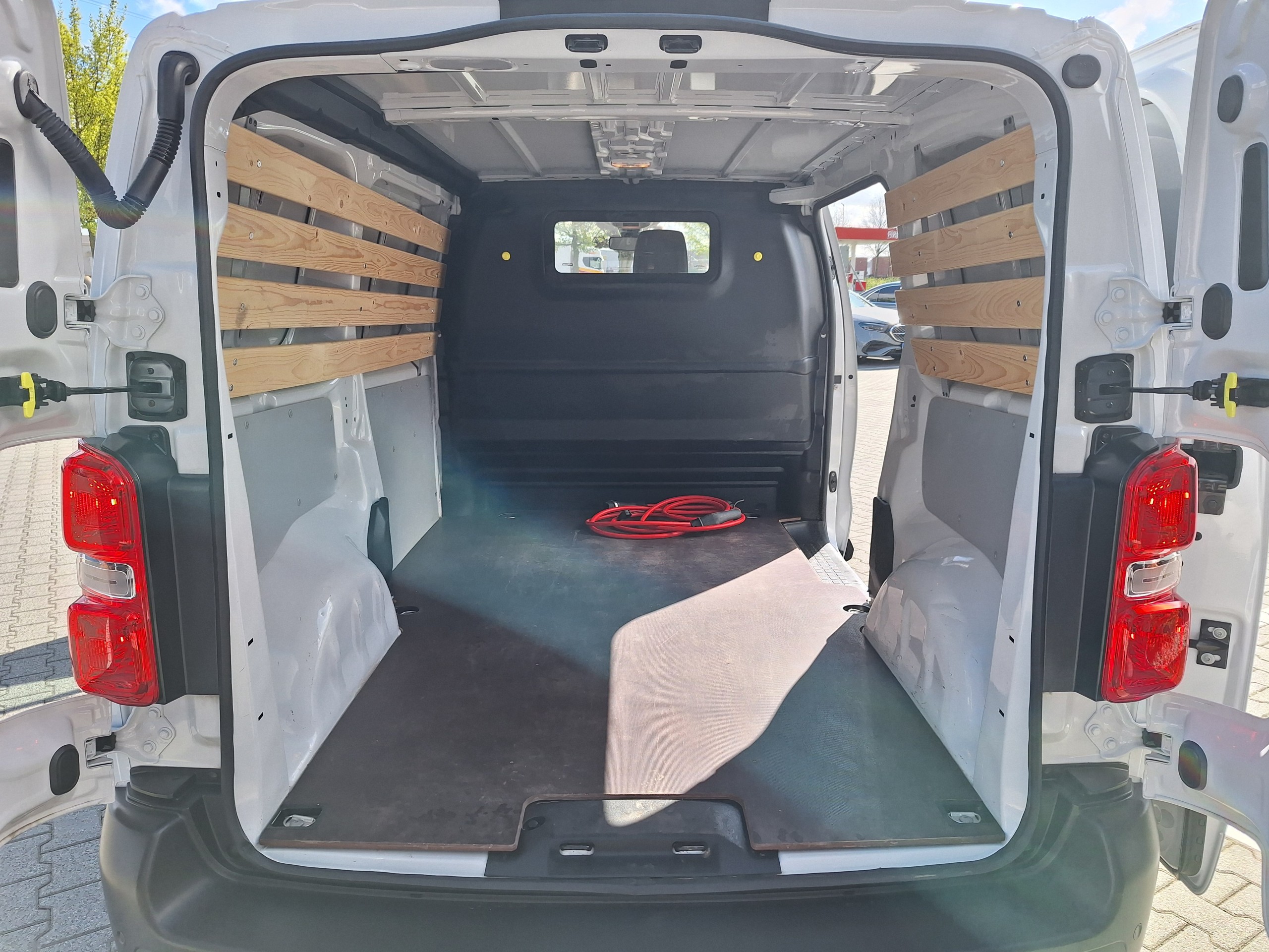 Citroen ë-Jumpy | L2 136 75 kWh