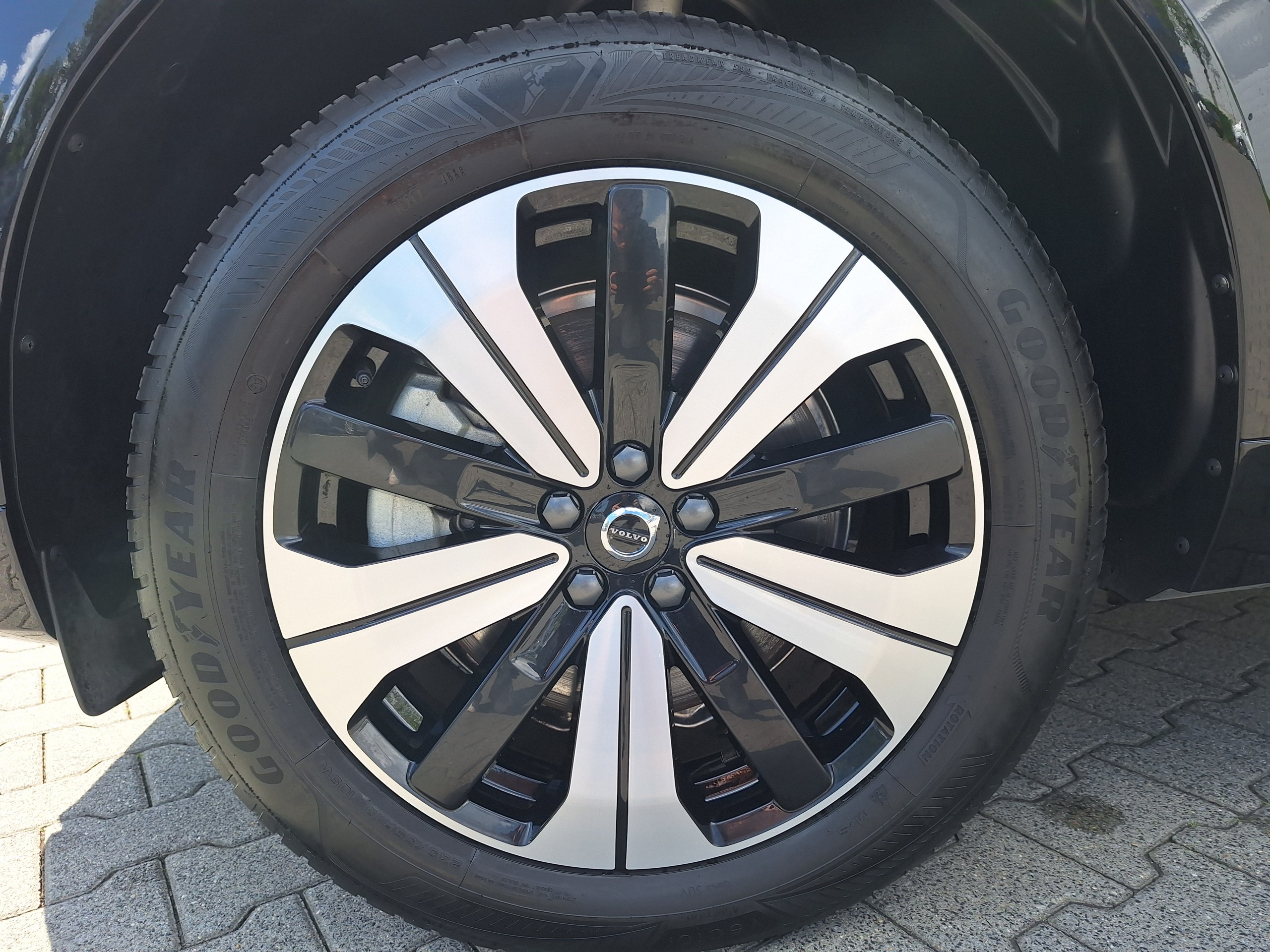 Volvo XC60 | 2.0 T6 Plug-in hybrid AWD Plus Bright