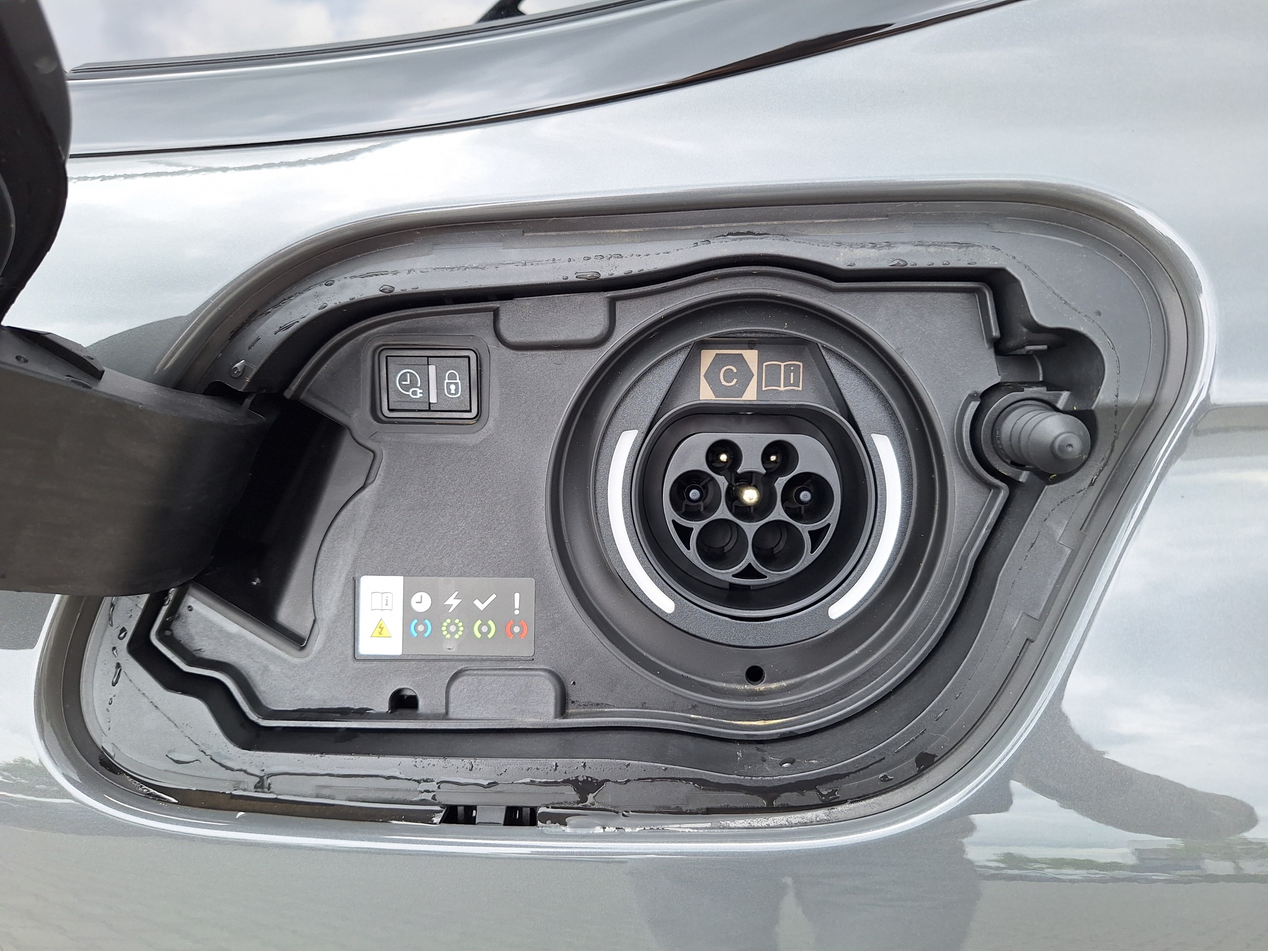 Peugeot 508 SW | 1.6 Hybrid 180 Allure