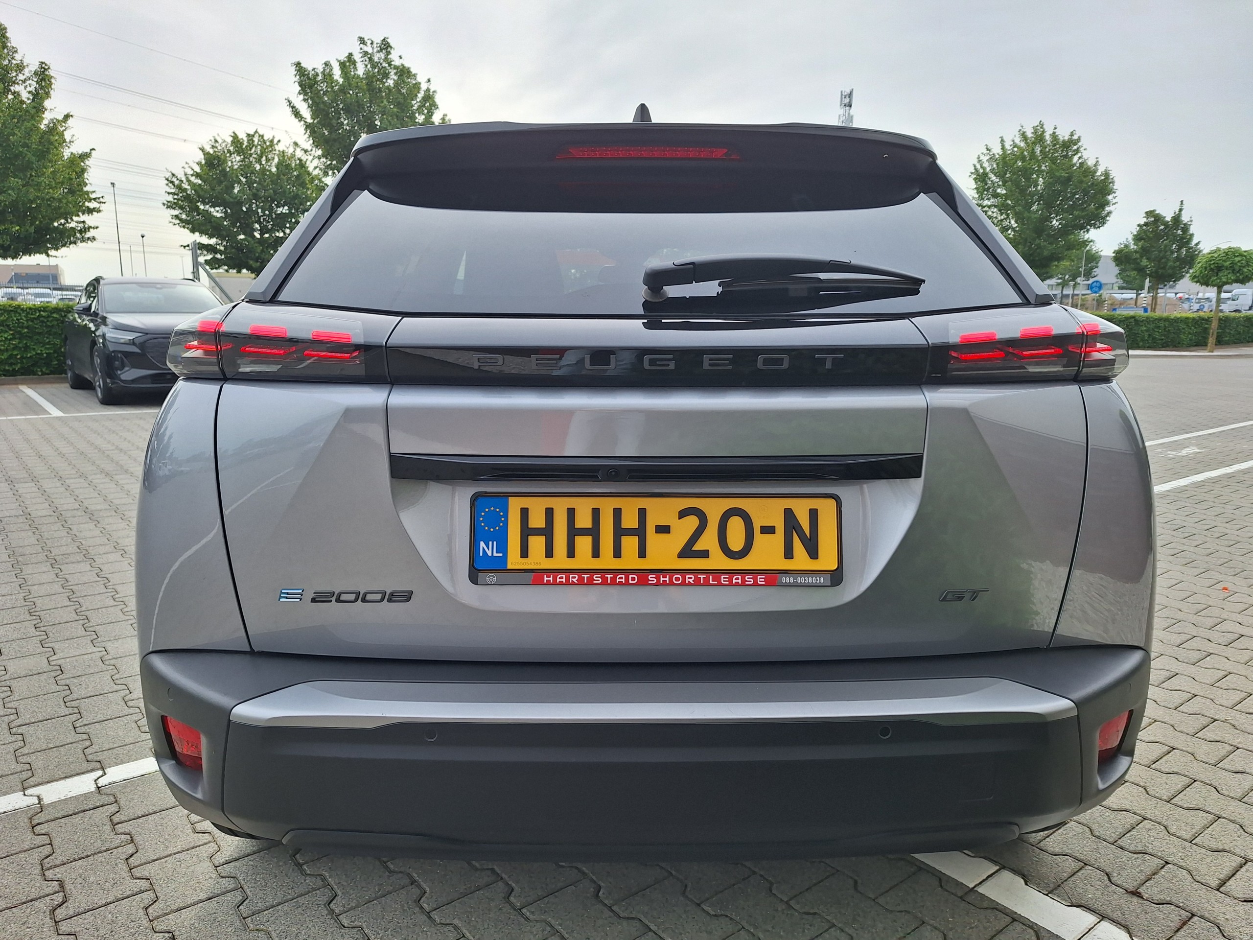 Peugeot e-2008 | GT Avantage 54 kWh